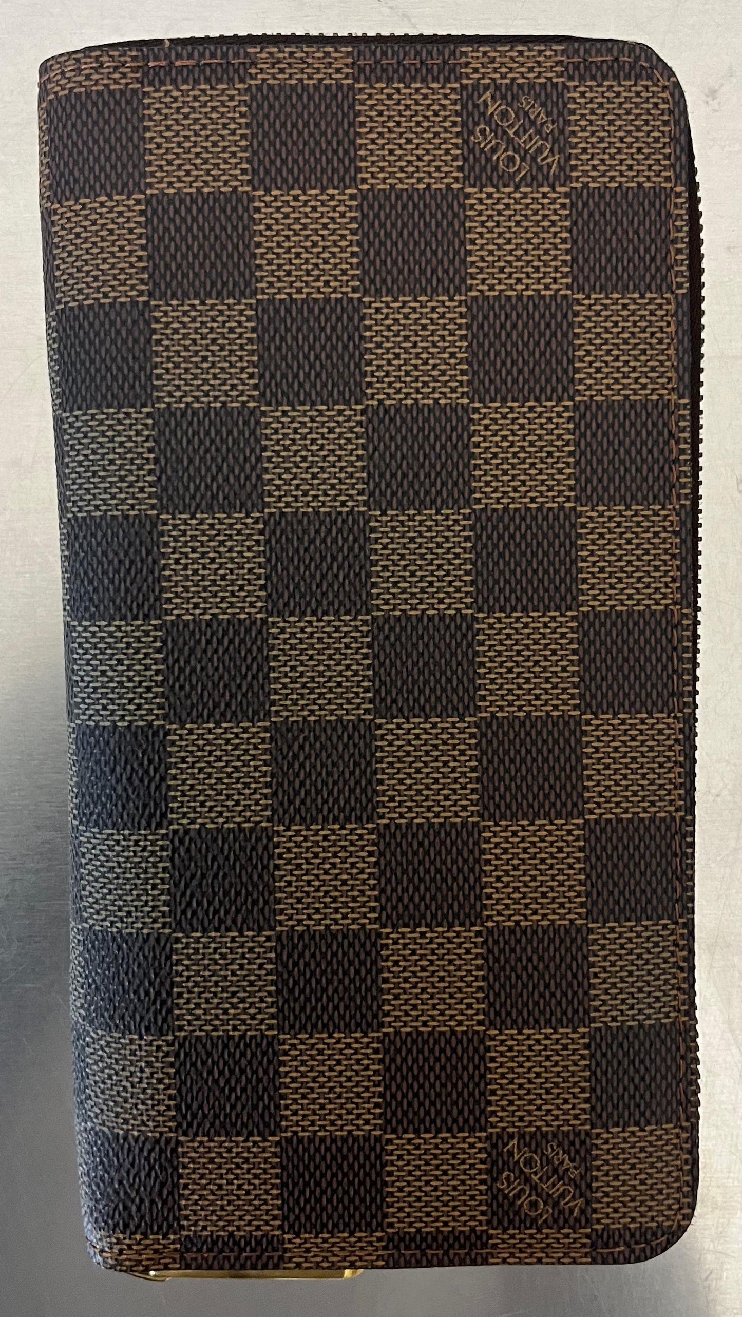 Louis Vuitton Zippy Damier