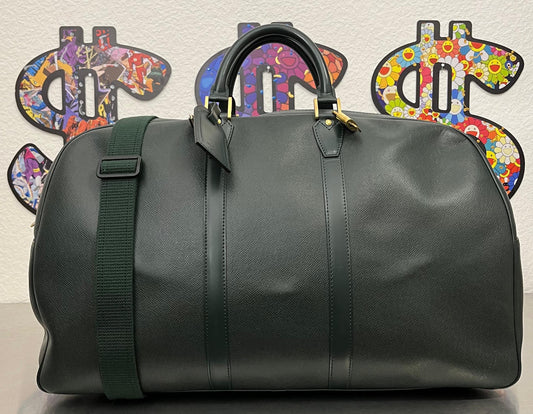 Louis Vuitton Kendall GM Taiga Leder