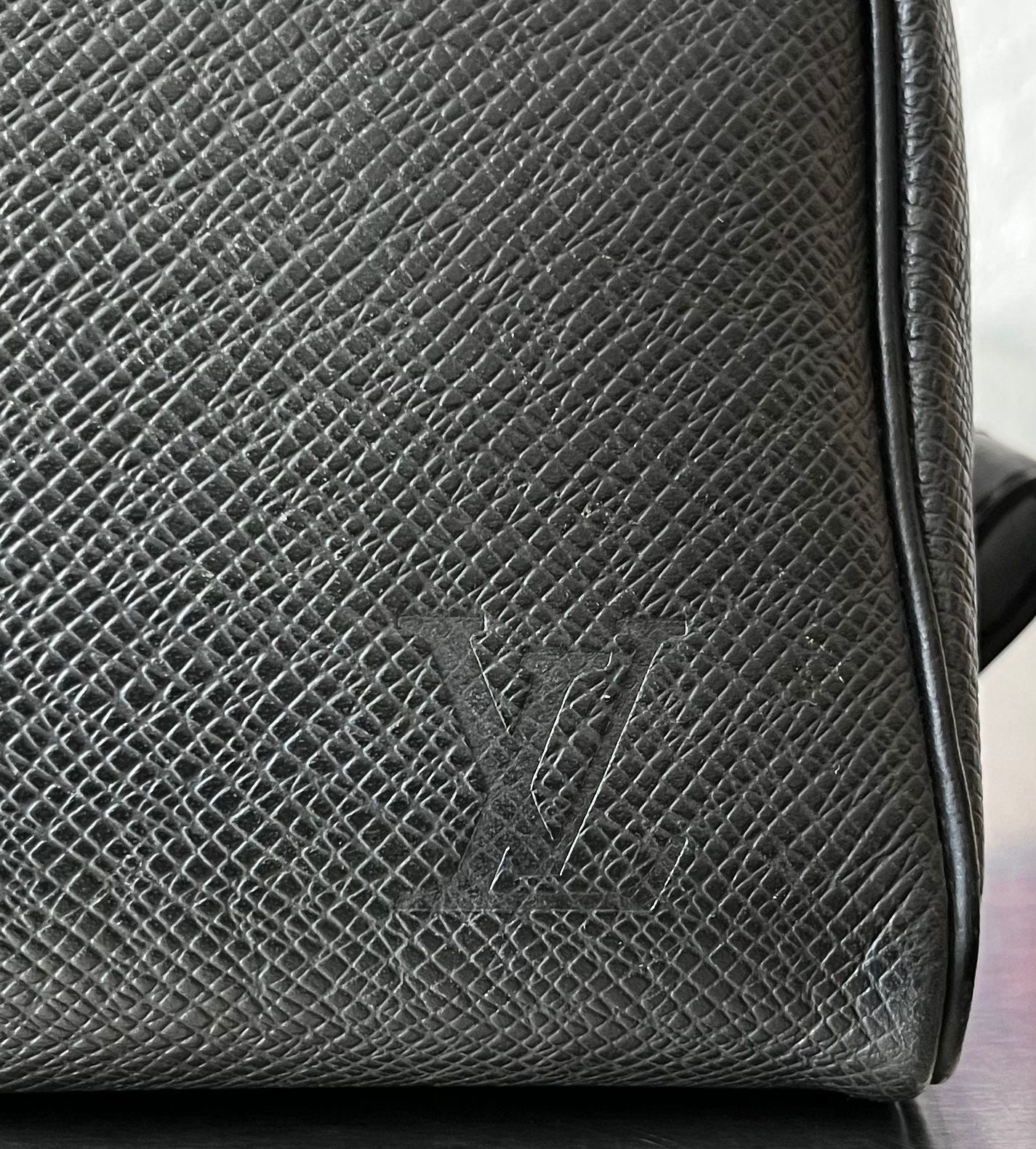 Louis Vuitton Trousse Toilette Taiga