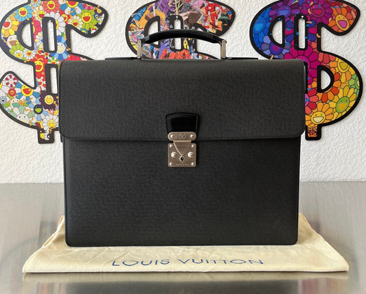 Louis Vuitton Moskova Taiga