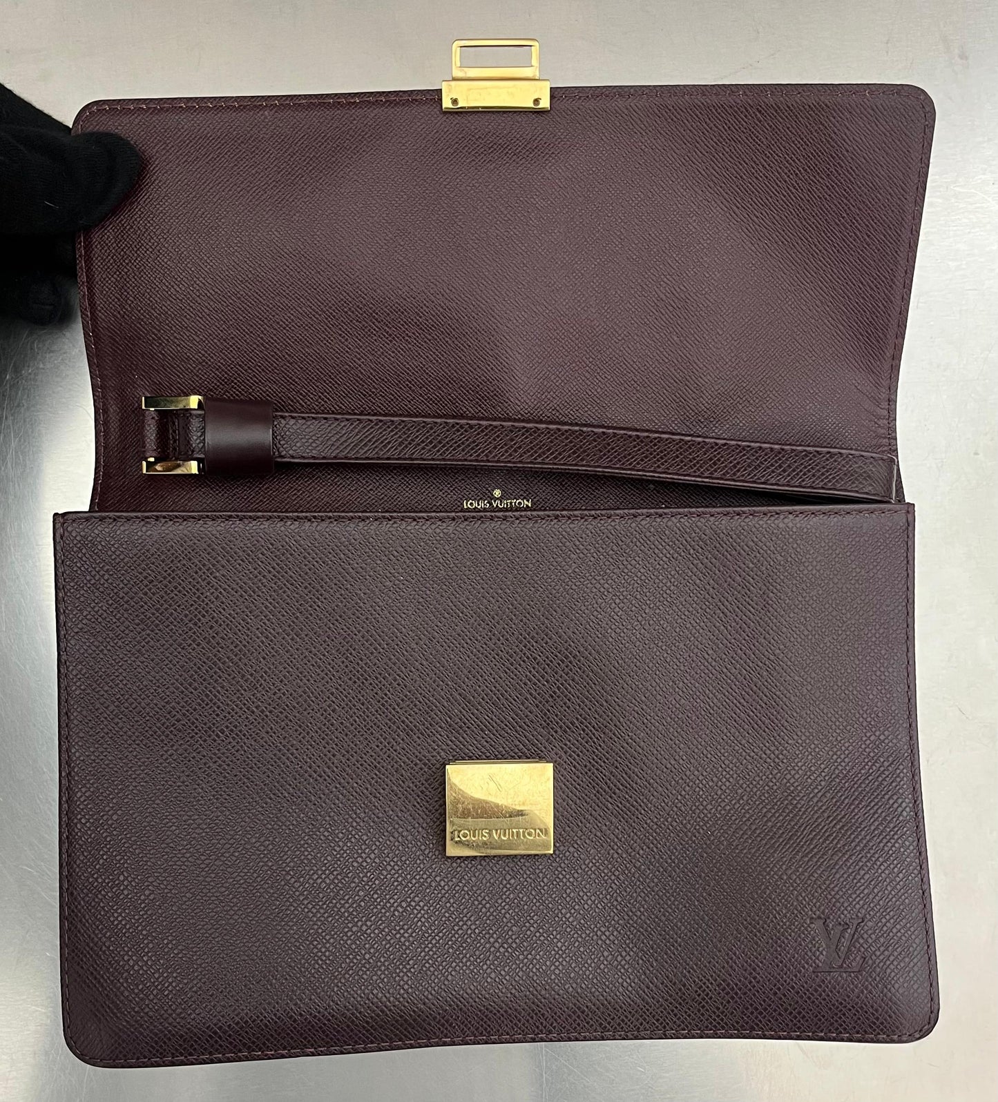 Louis Vuitton Selenga Taiga