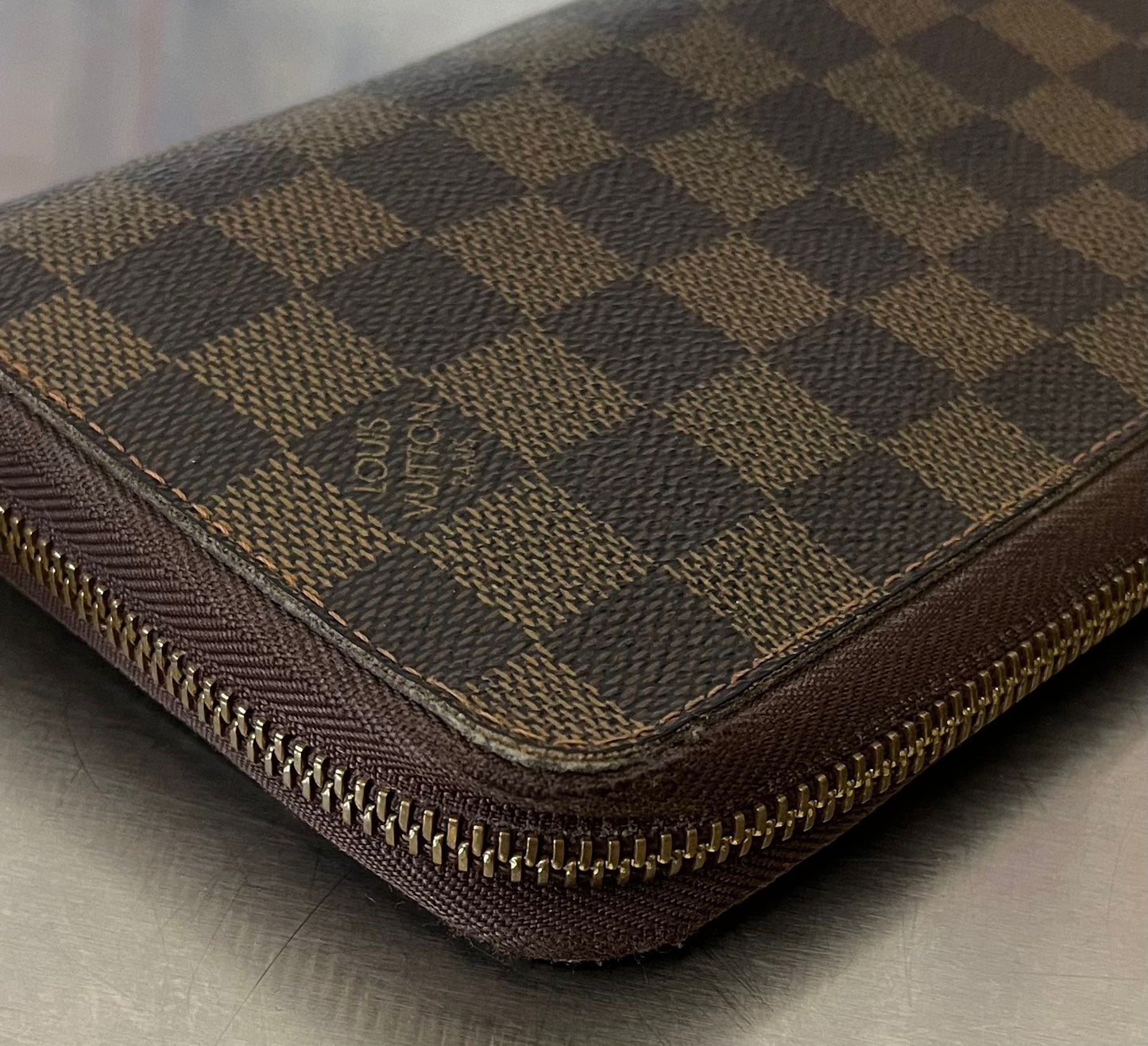 Louis Vuitton Zippy Organizer Damier