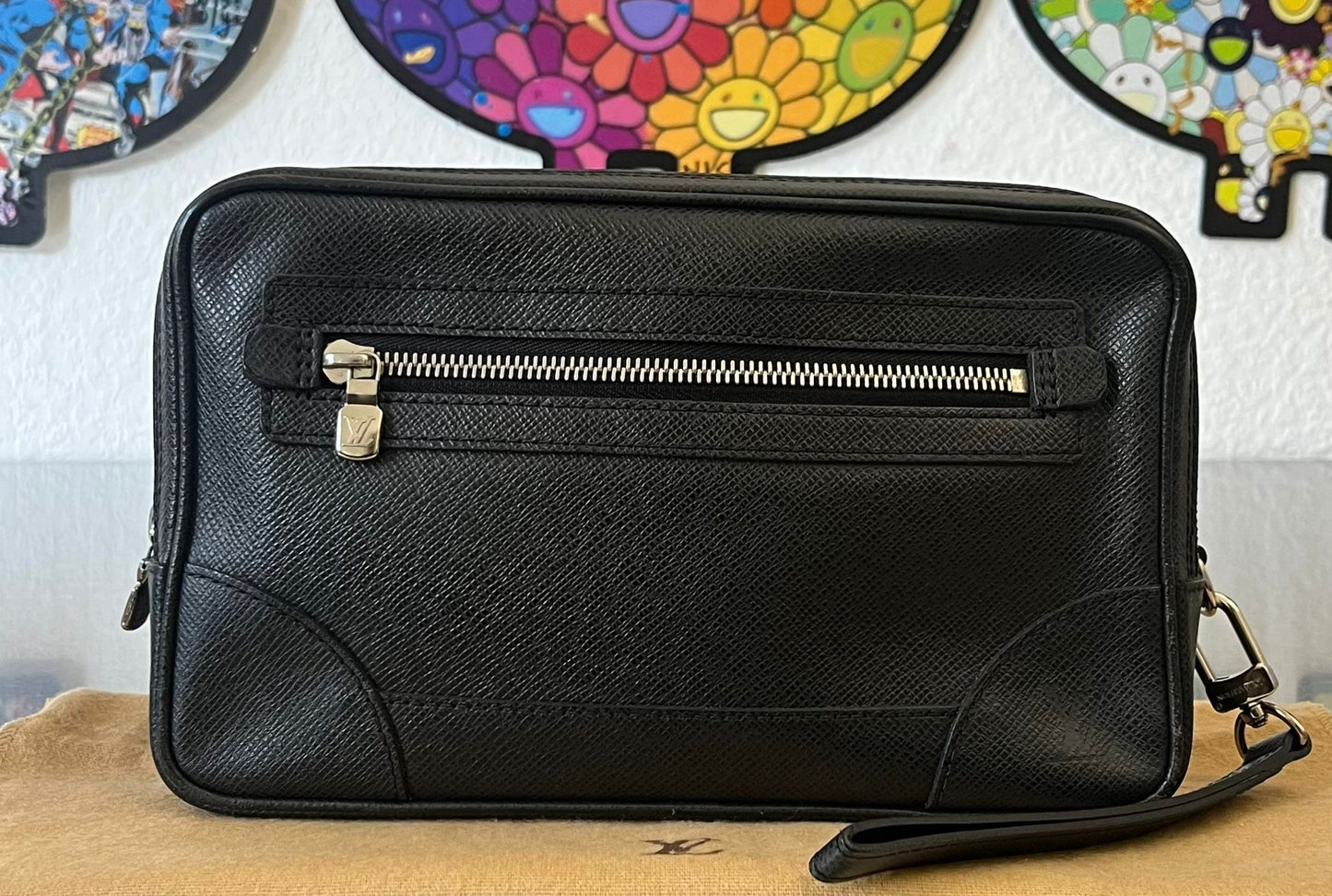 Louis Vuitton Pavel Taiga Leder