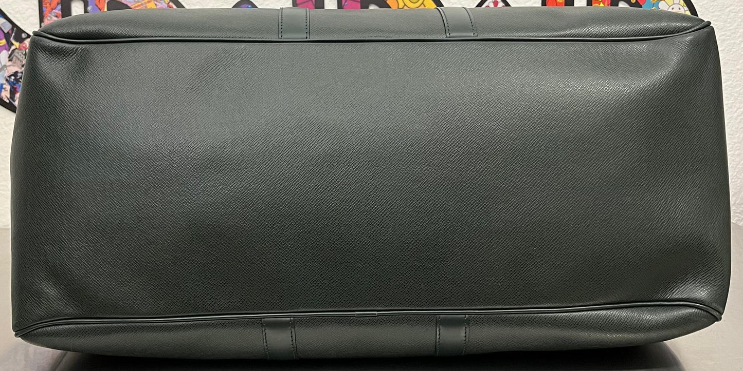 Louis Vuitton Kendall GM Taiga Leder