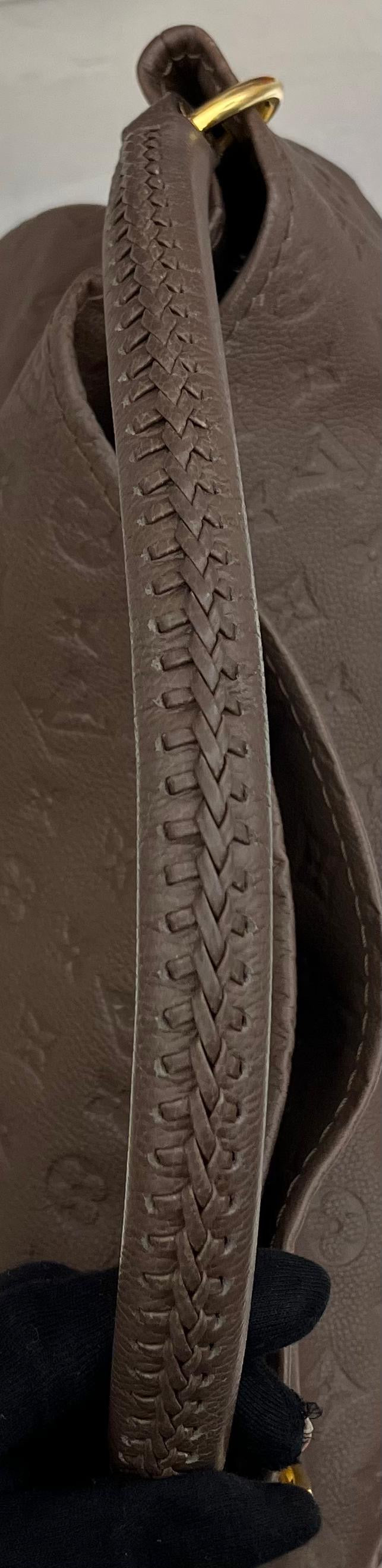 Louis Vuitton Artsy MM