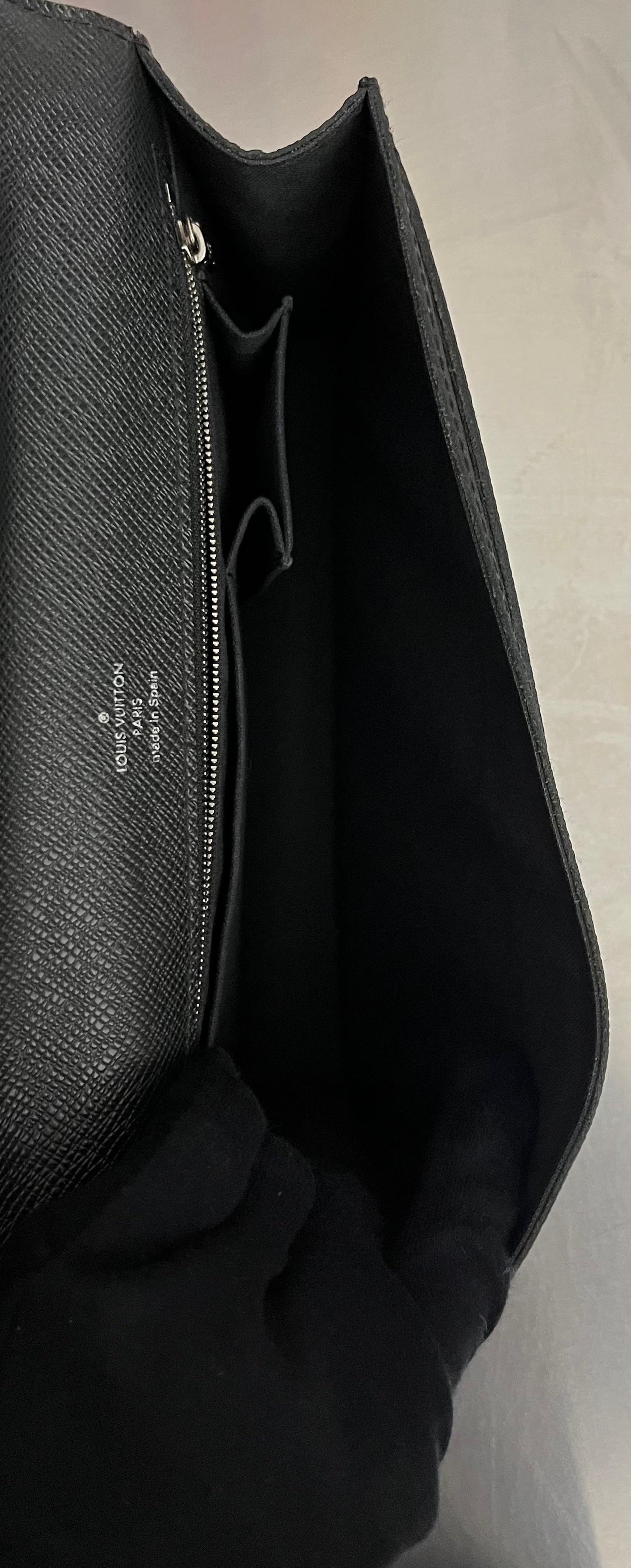 Louis Vuitton Belaia Taiga