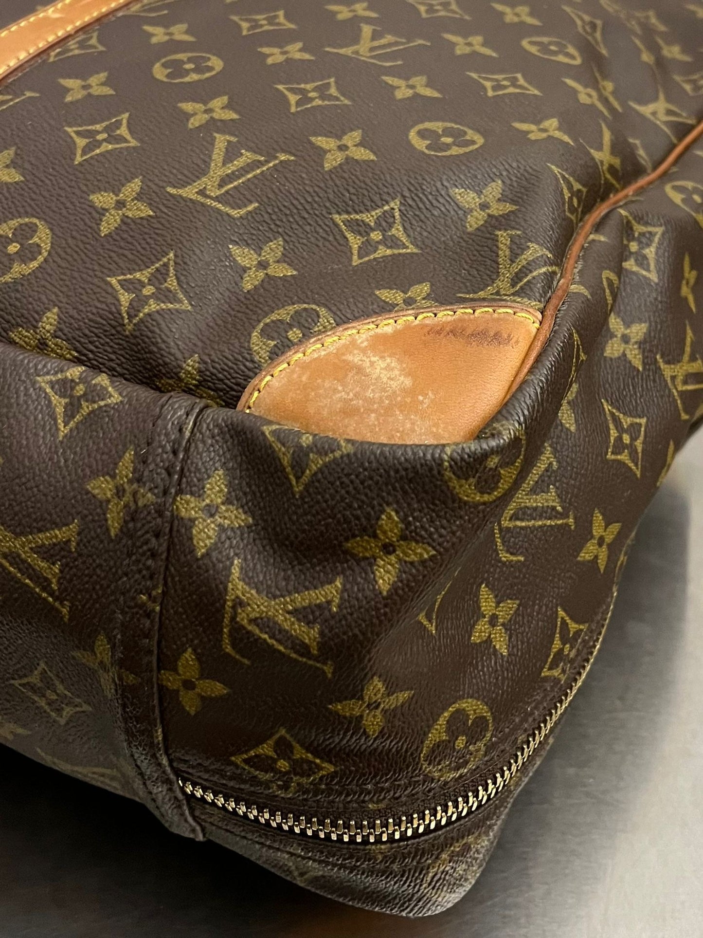 Louis Vuitton Sirius 50