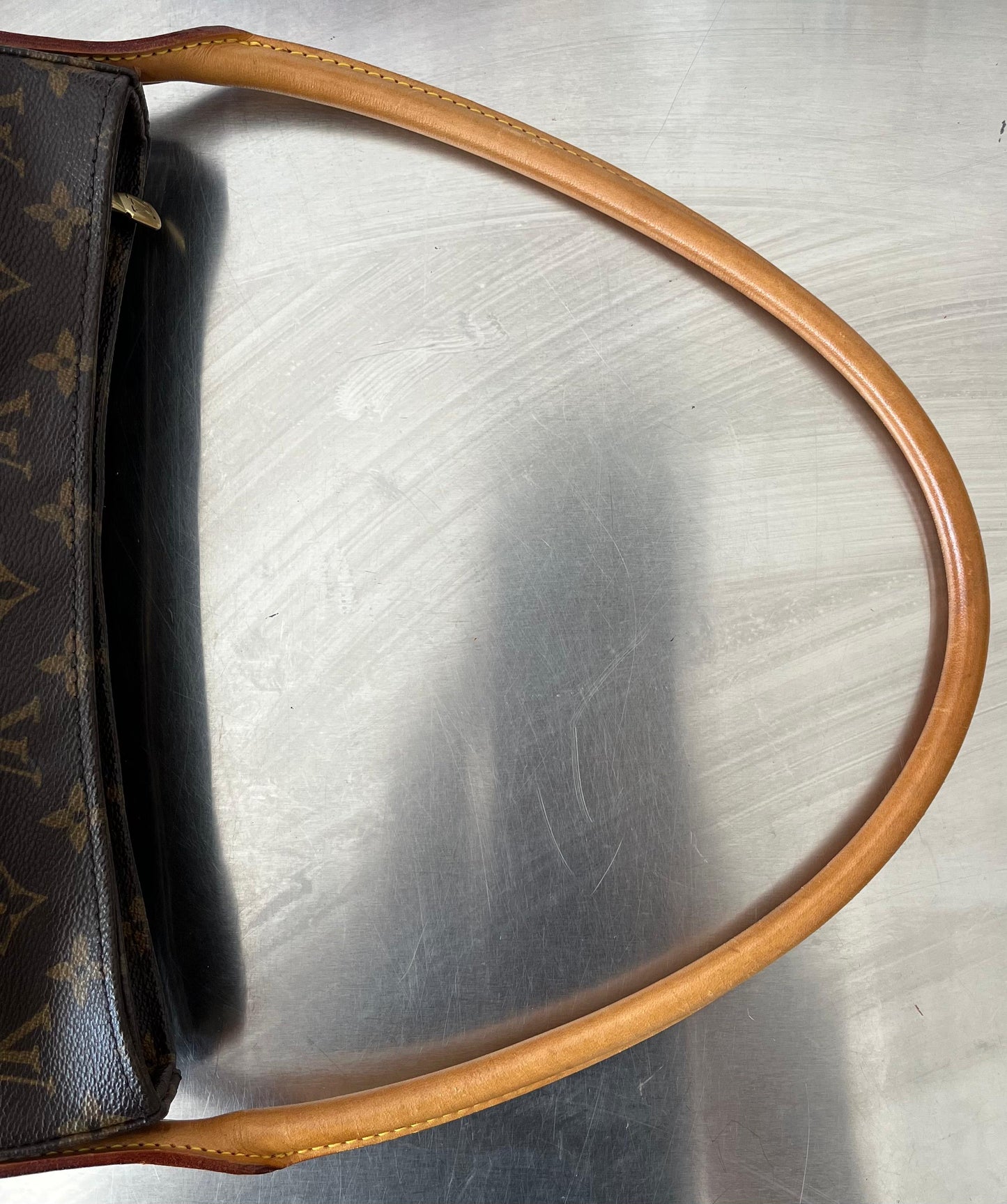 Louis Vuitton Looping GM