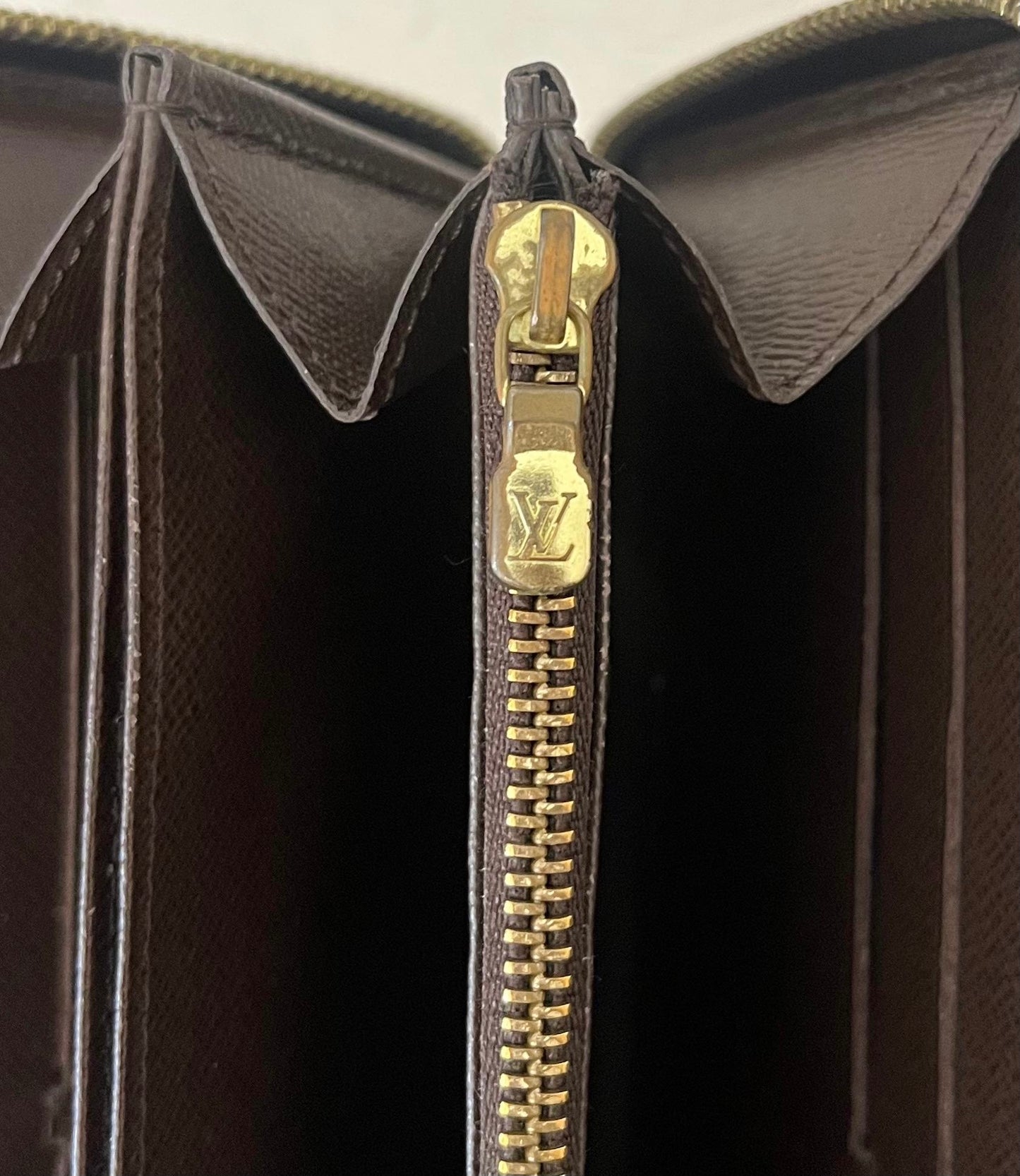 Louis Vuitton Zippy Damier
