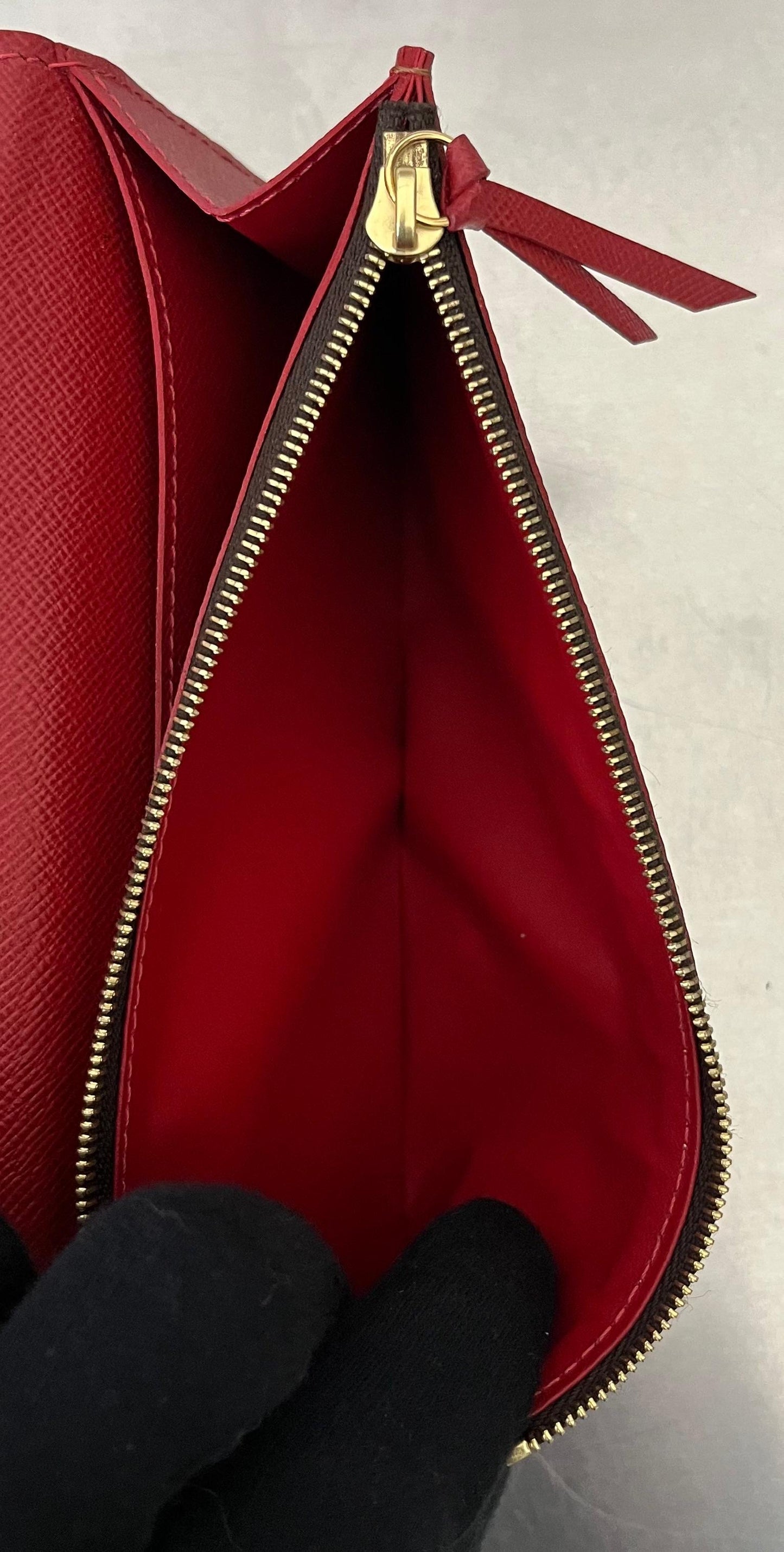 Louis Vuitton Caissa Damier