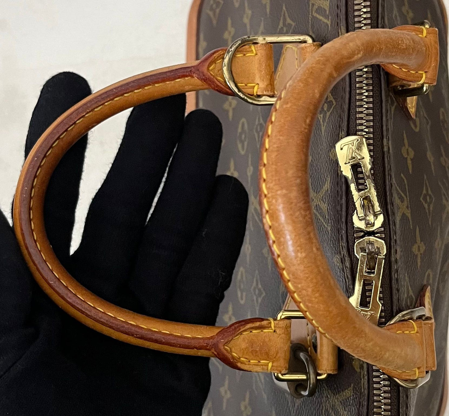 Louis Vuitton Alma PM