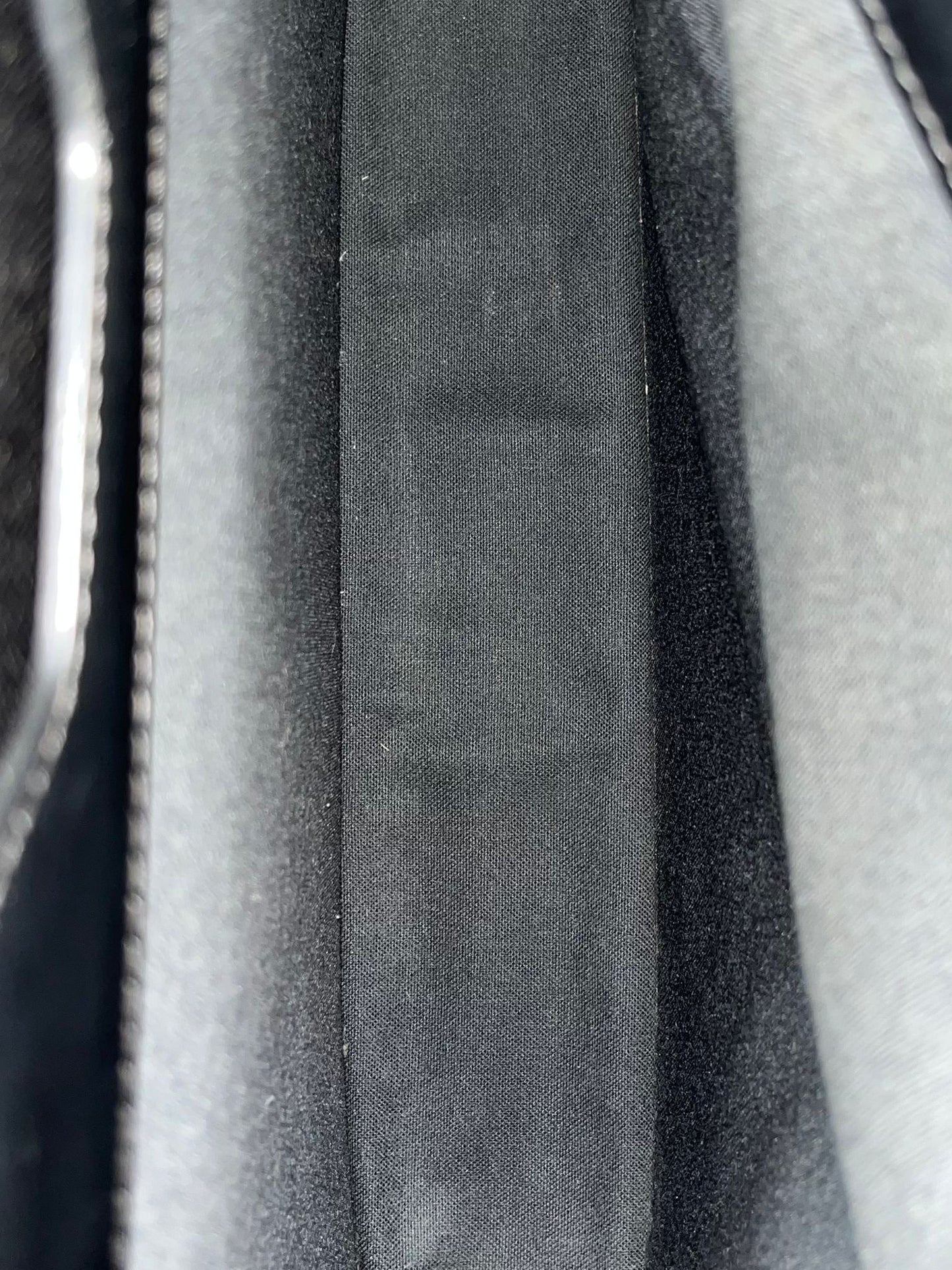 Louis Vuitton Robusto Epi