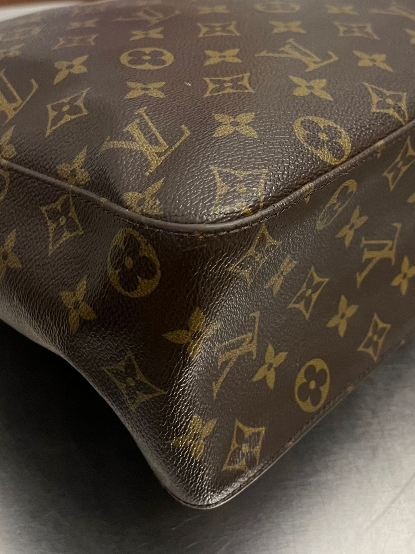 Louis Vuitton Looping GM