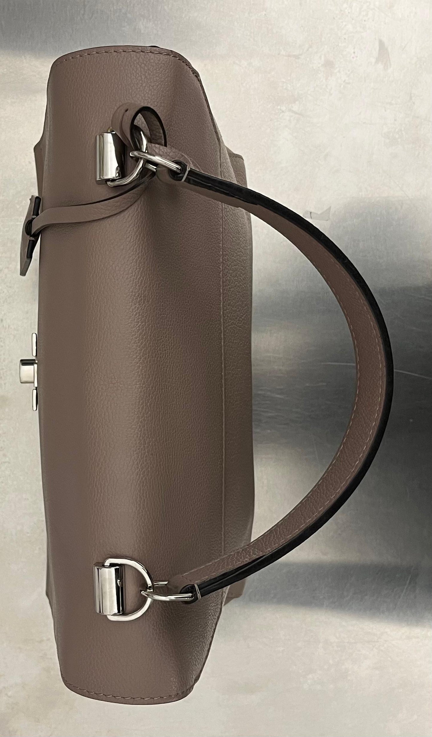 Louis Vuitton Lockme II