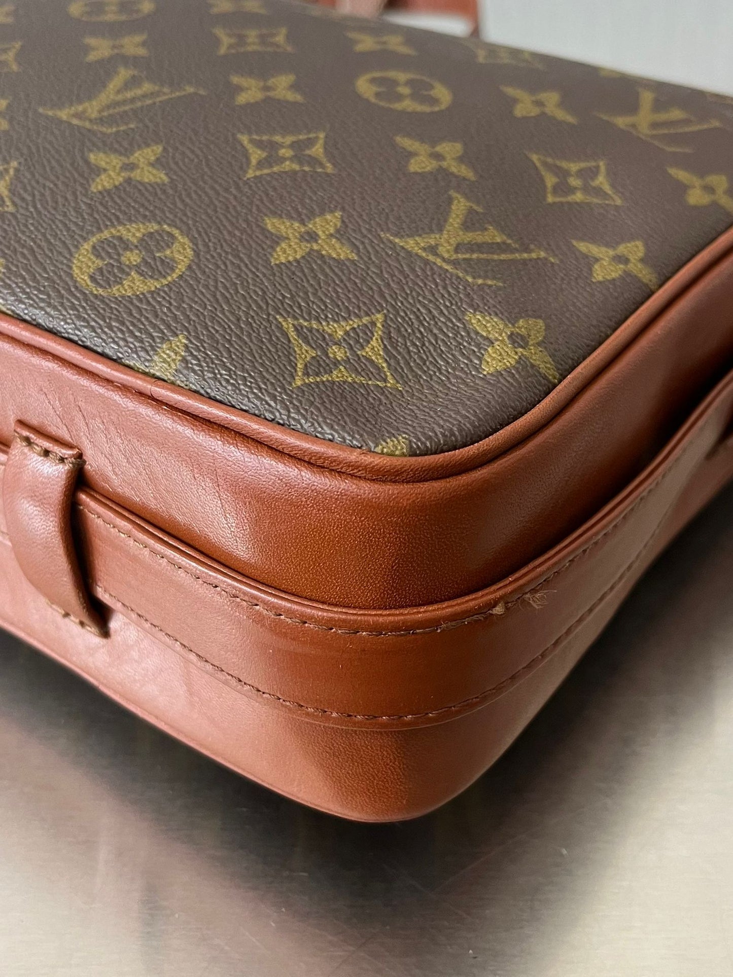 Louis Vuitton Sac Bandouliere Monogram