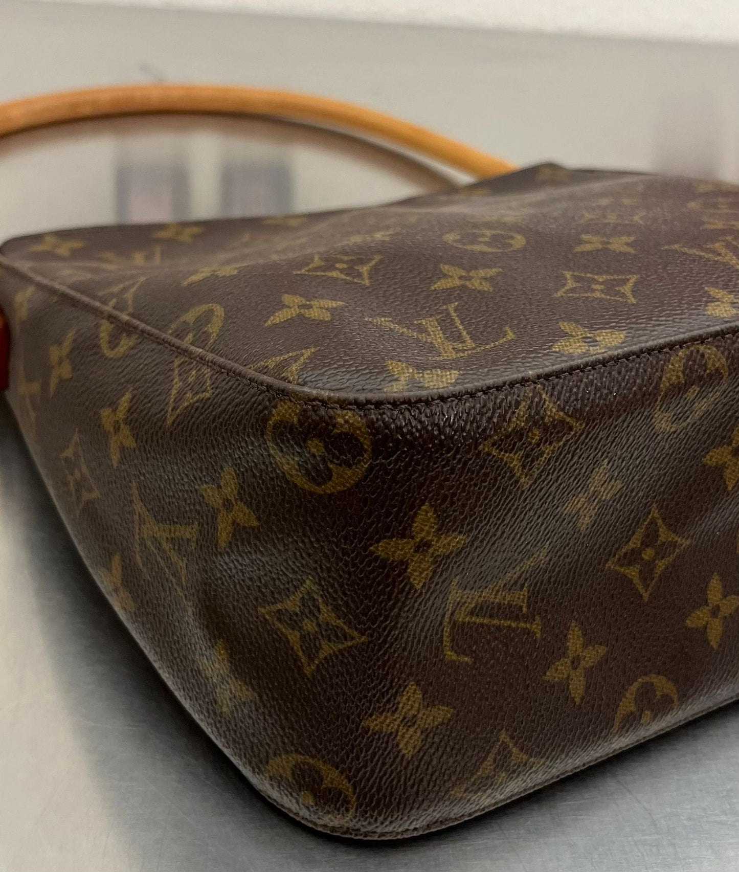 Louis Vuitton Looping MM