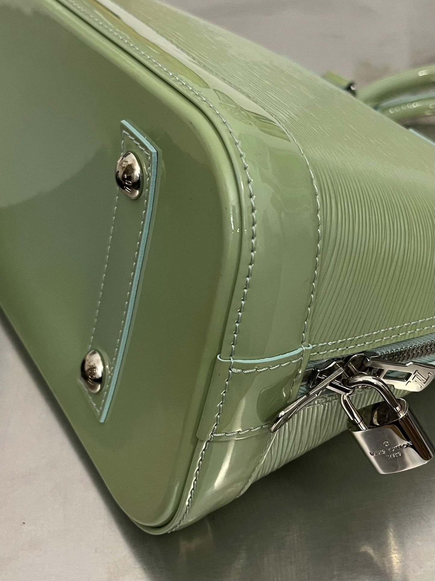 Louis Vuitton Alma PM Epi Electric