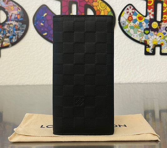 Louis Vuitton Brazza Infini Leder