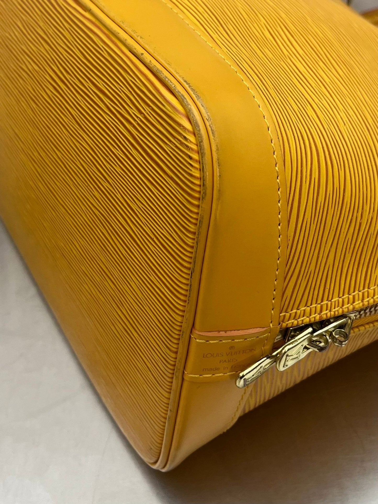 Louis Vuitton Alma PM Epi