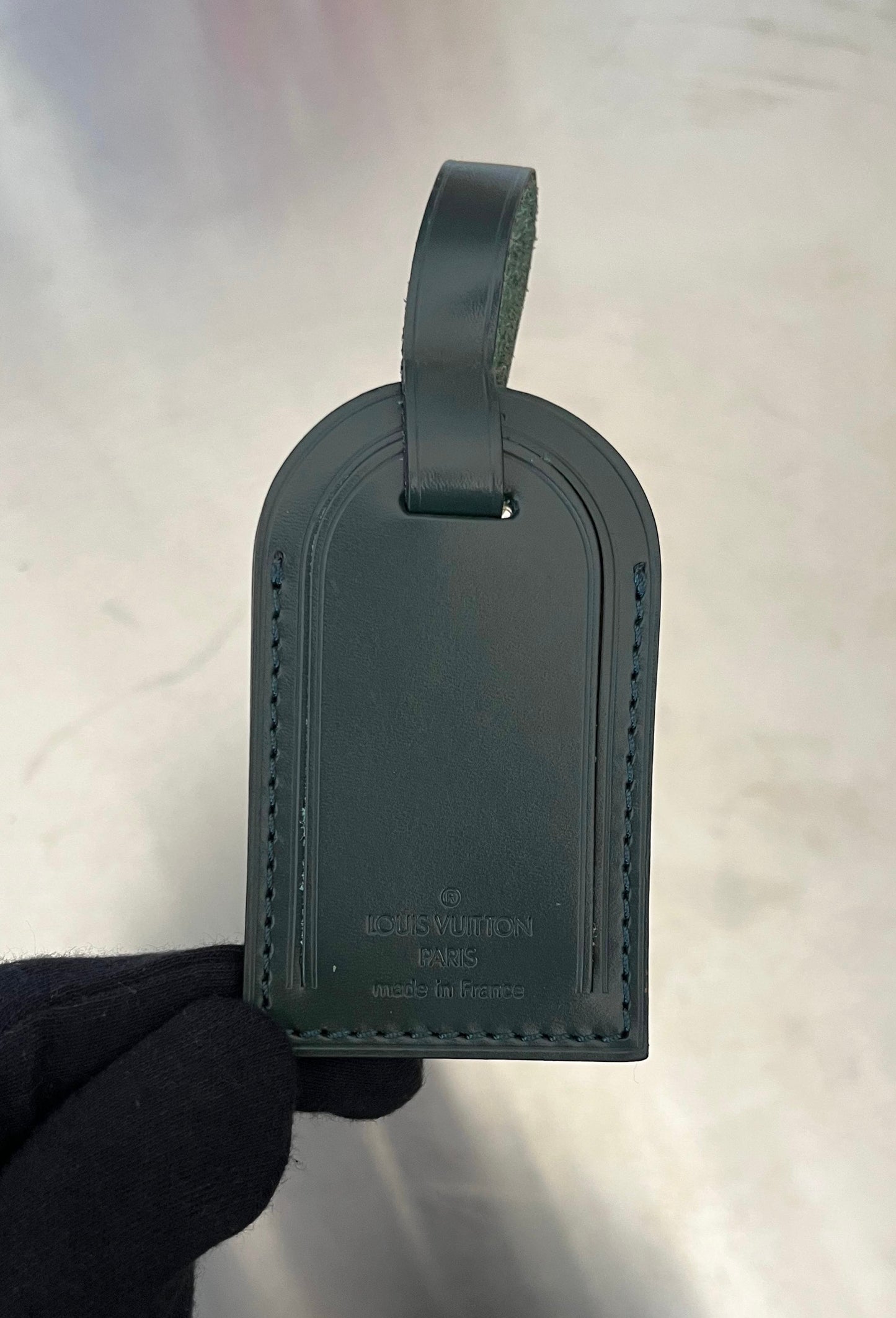 Louis Vuitton Helanga Taiga