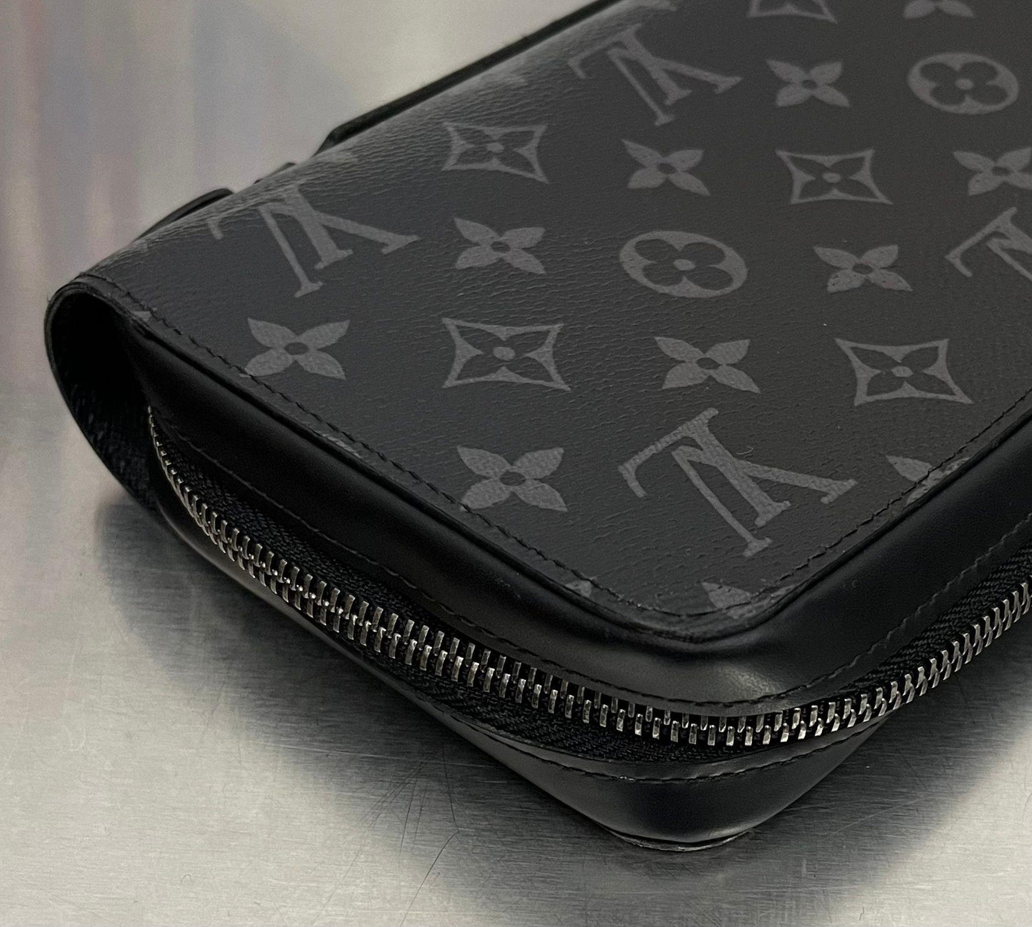 Louis Vuitton Zippy XL Monogram Eclipse
