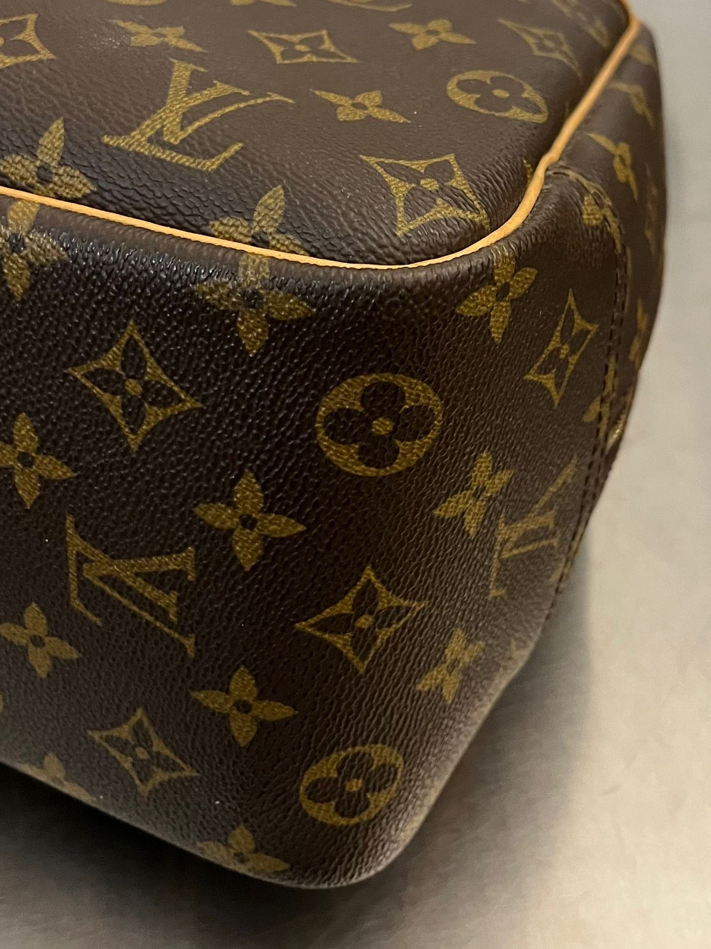 Louis Vuitton Deauville