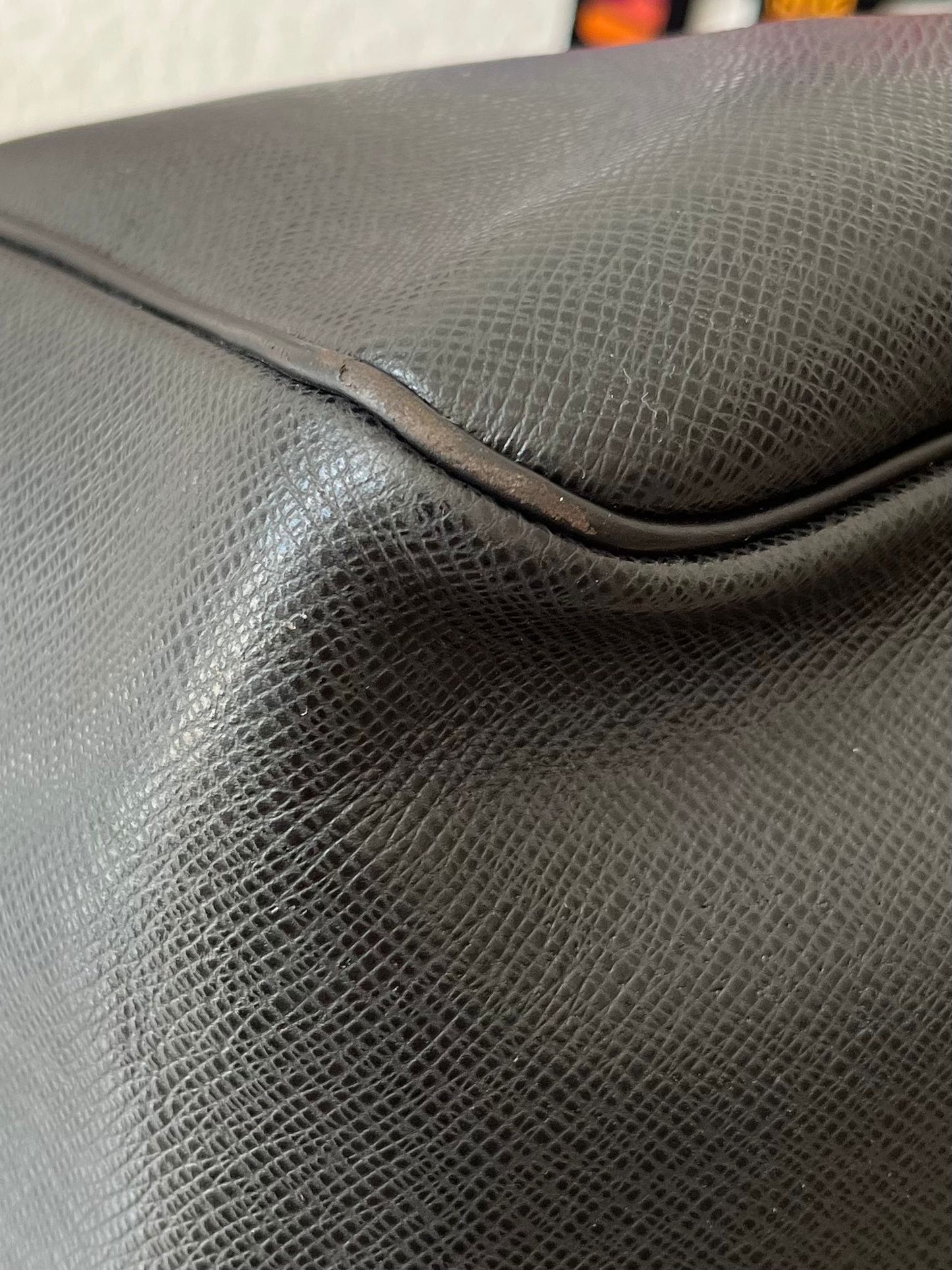 Louis Vuitton Kendall PM Taiga