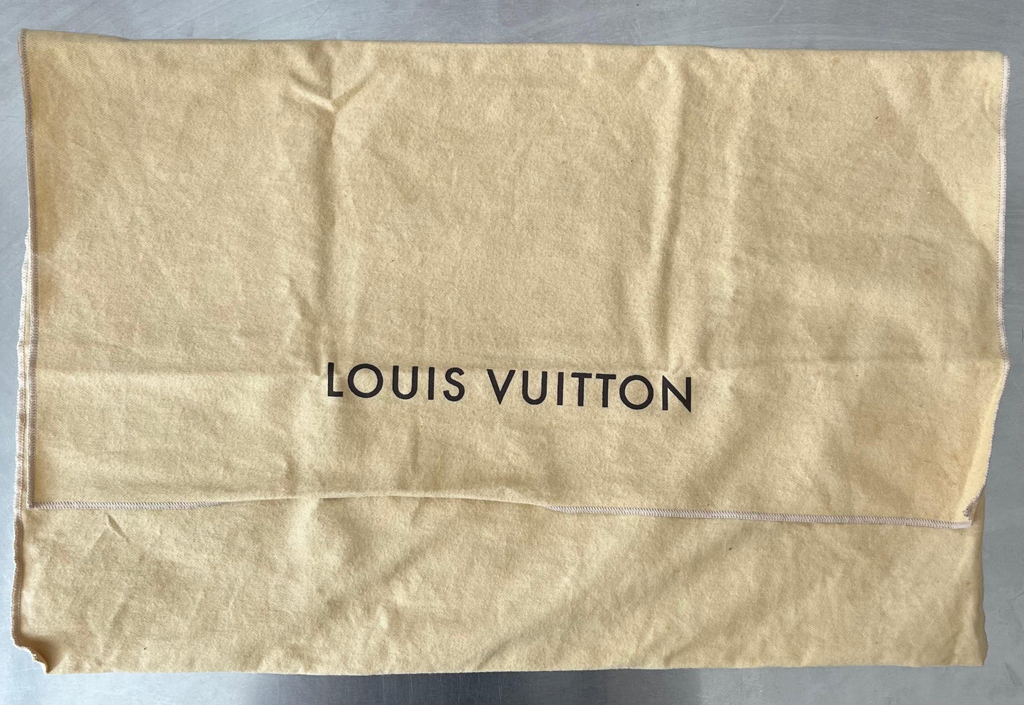 Louis Vuitton Cluny MM Epi