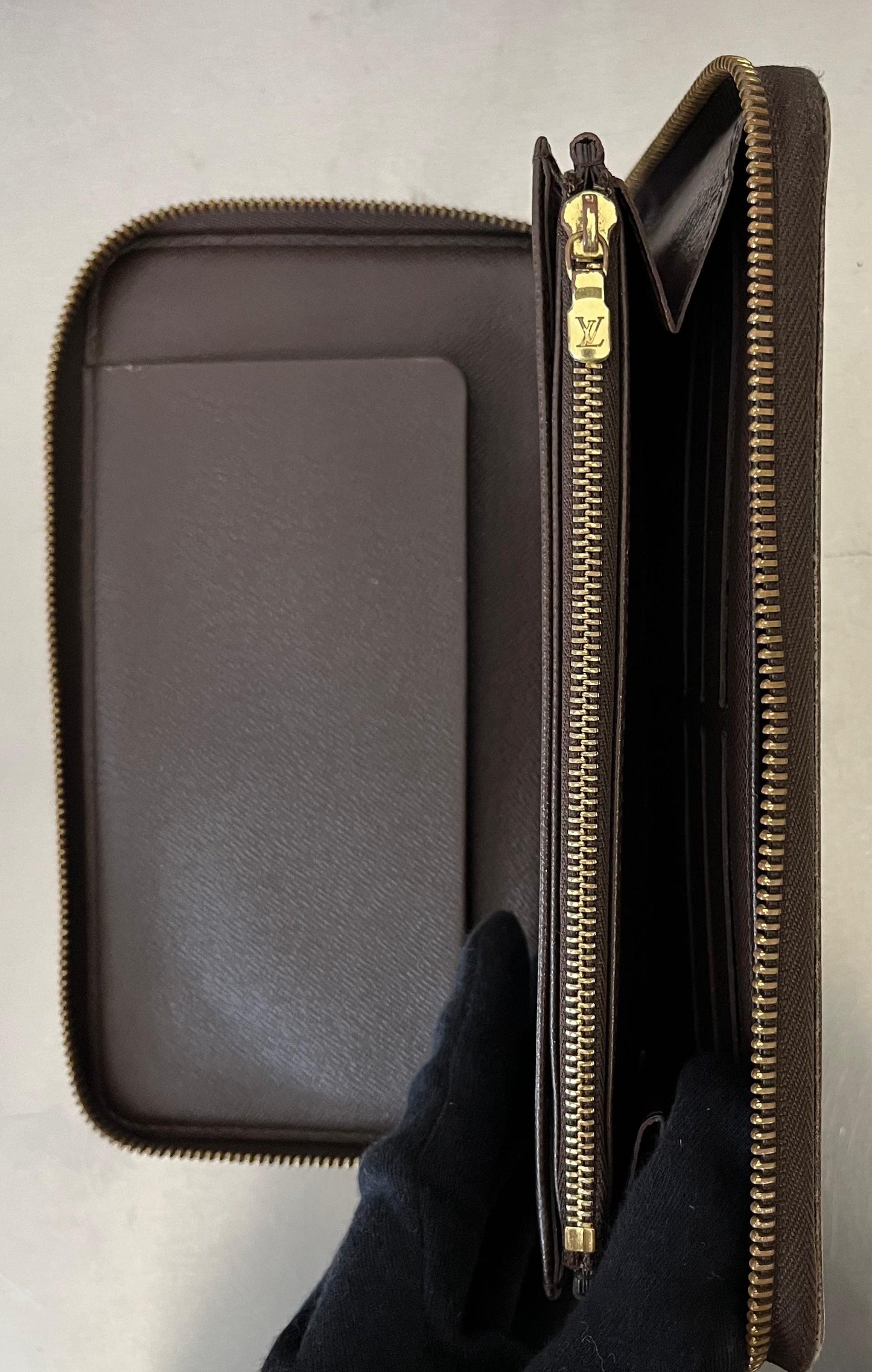 Louis Vuitton Zippy Organizer Damier