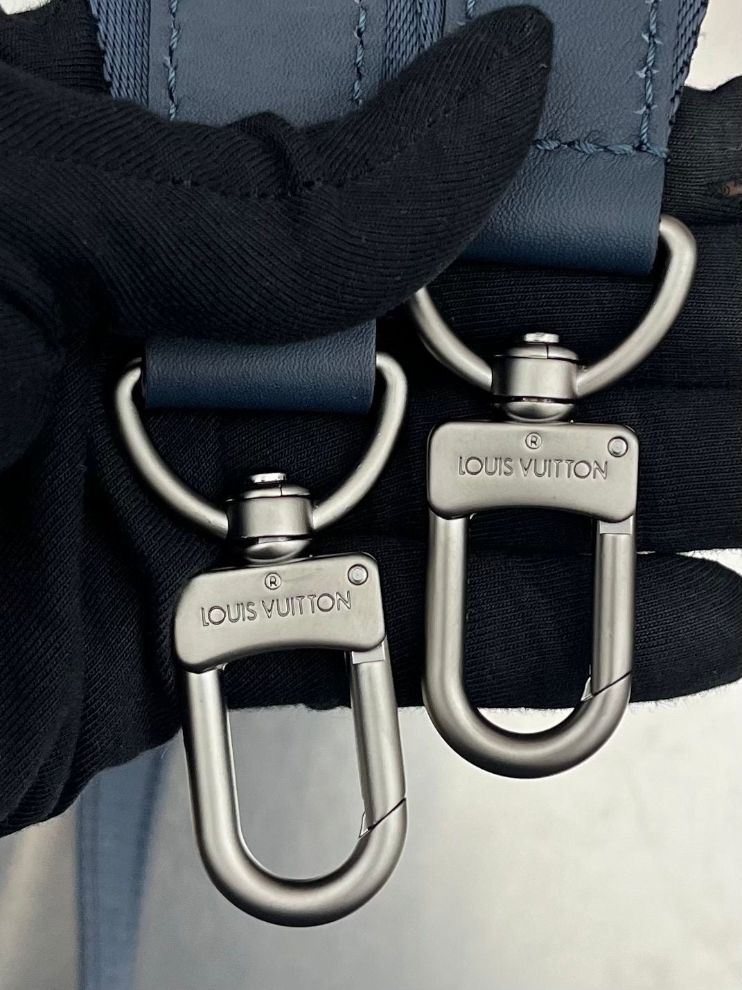 Louis Vuitton Porte Documents Jour Damier Infini Cosmos