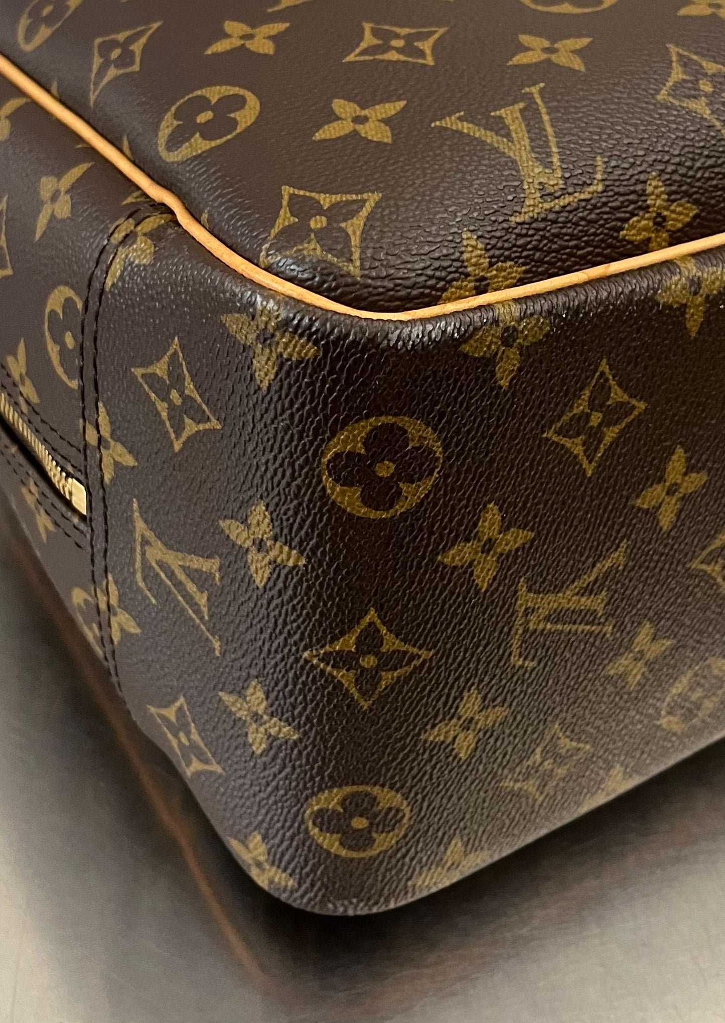 Louis Vuitton Deauville