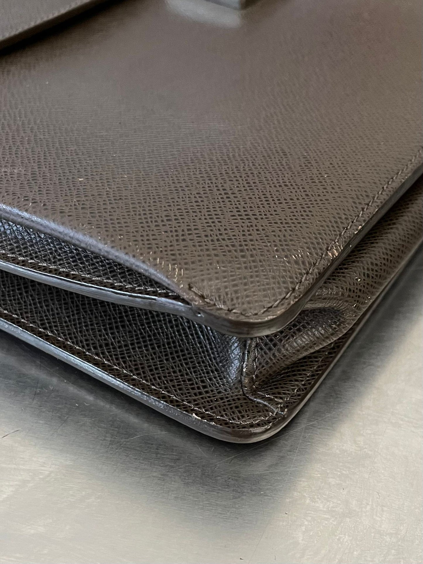 Louis Vuitton Laguito Taiga