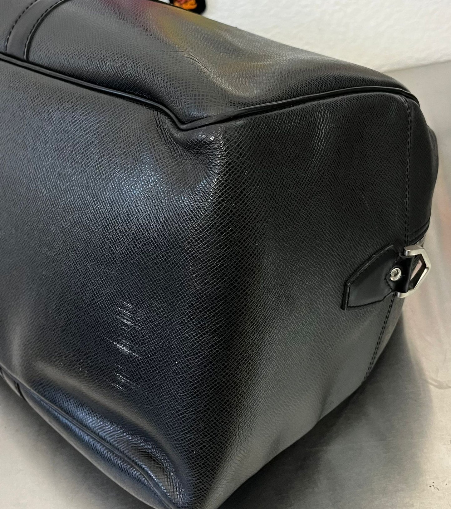 Louis Vuitton Kendall PM Taiga