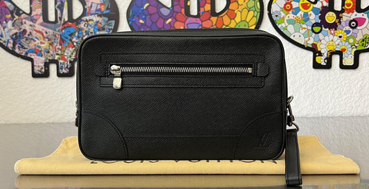 Louis Vuitton Pavel Taiga Leder