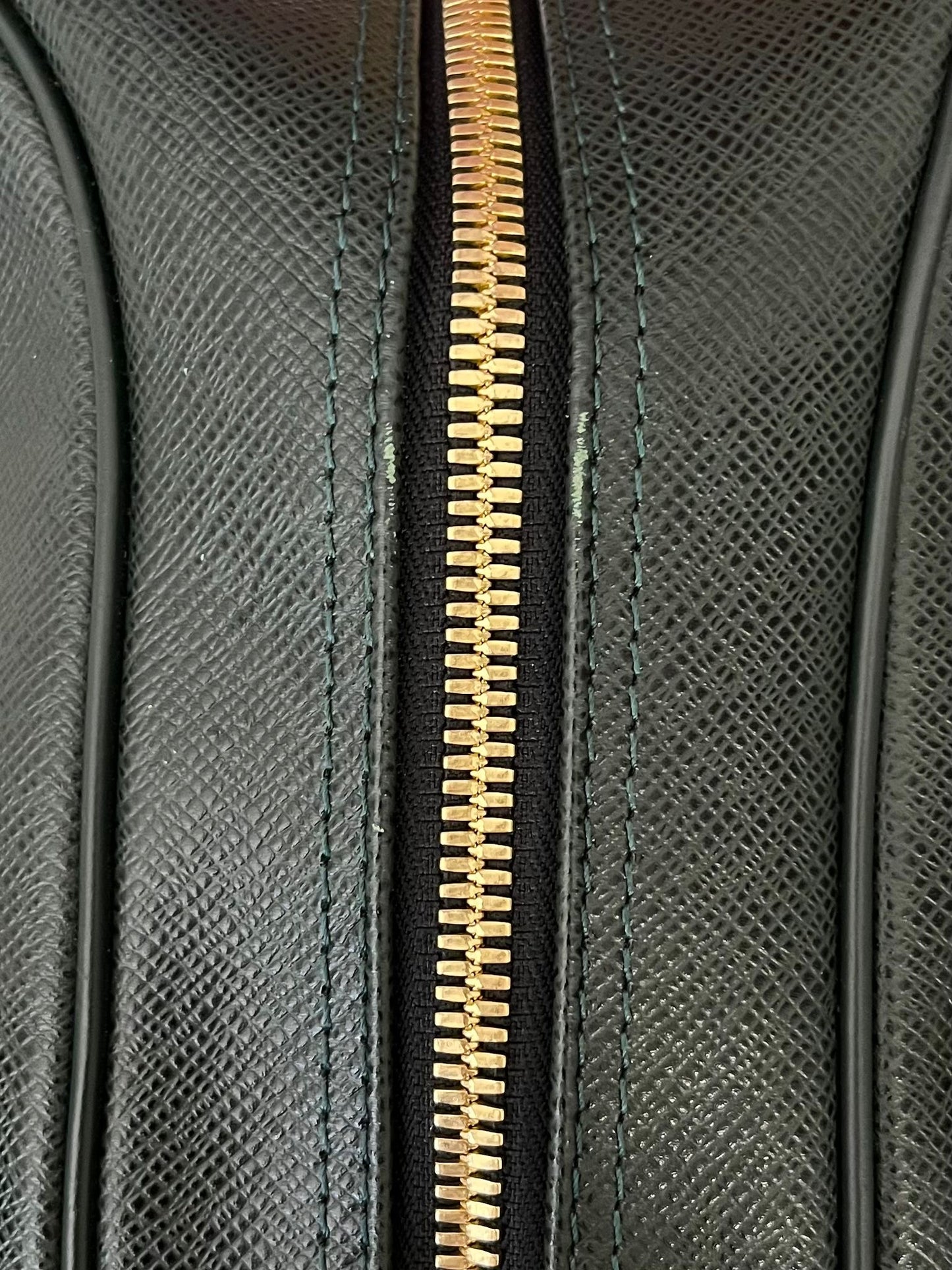 Louis Vuitton Kendall PM Taiga