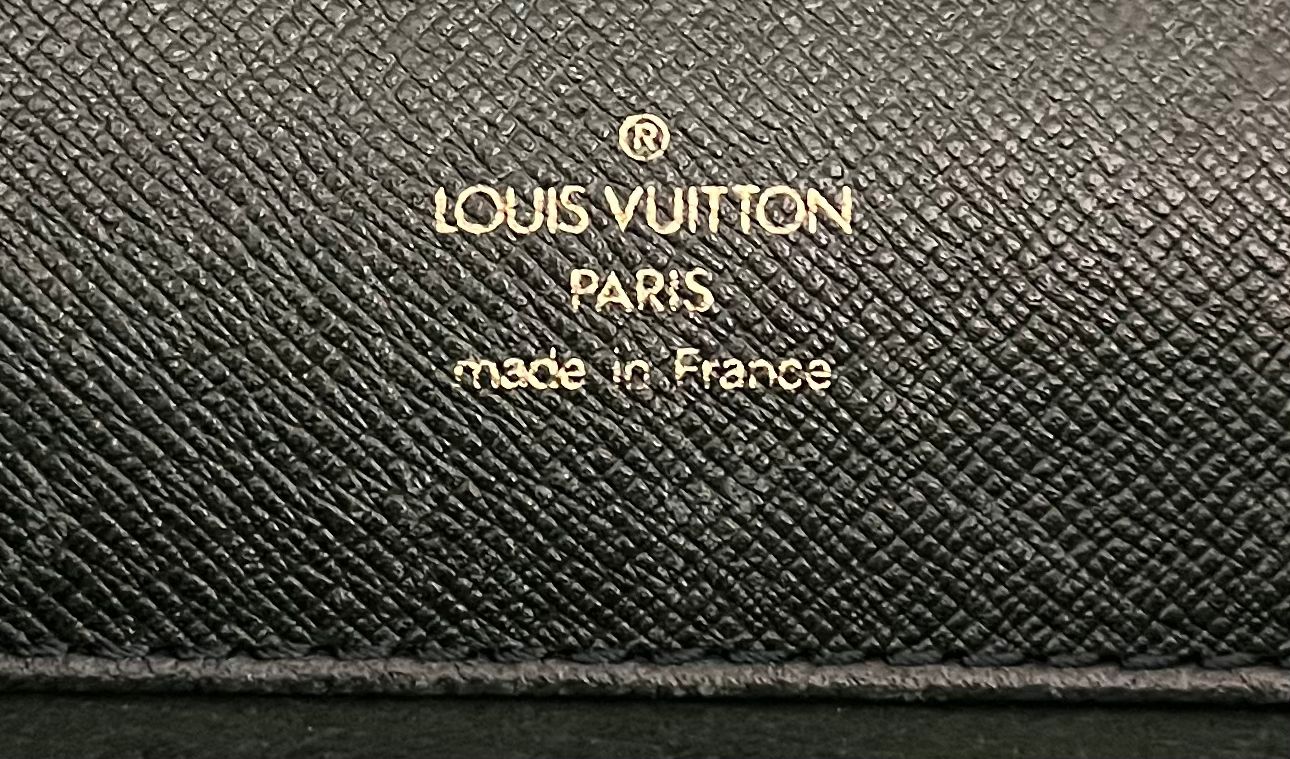 Louis Vuitton Serviette Kourad (Dunkelgrün)