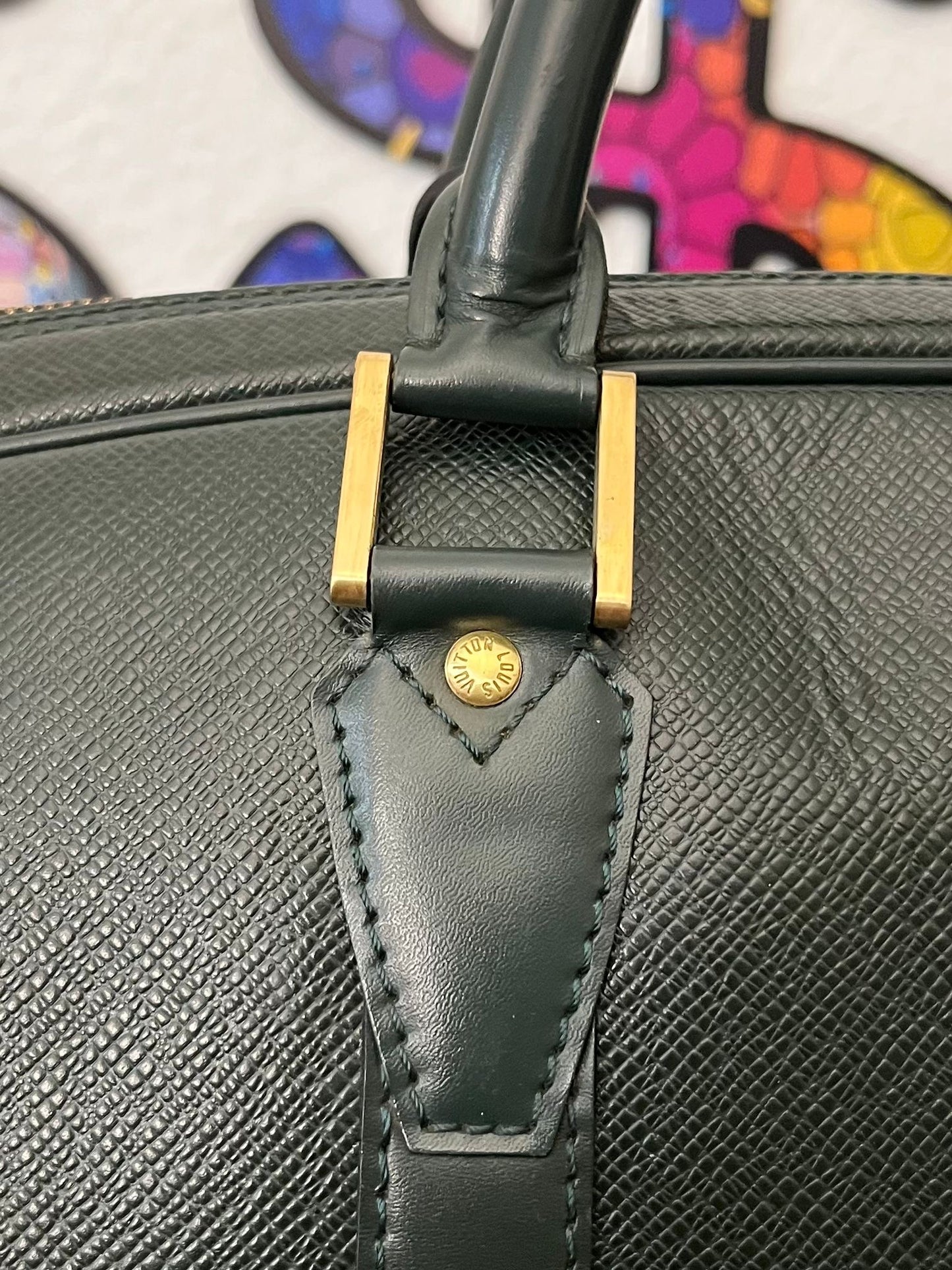 Louis Vuitton Helanga Taiga