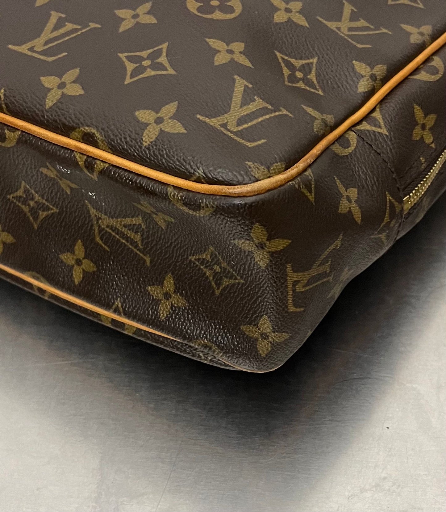 Louis Vuitton Porte Documents Pegase Monogram