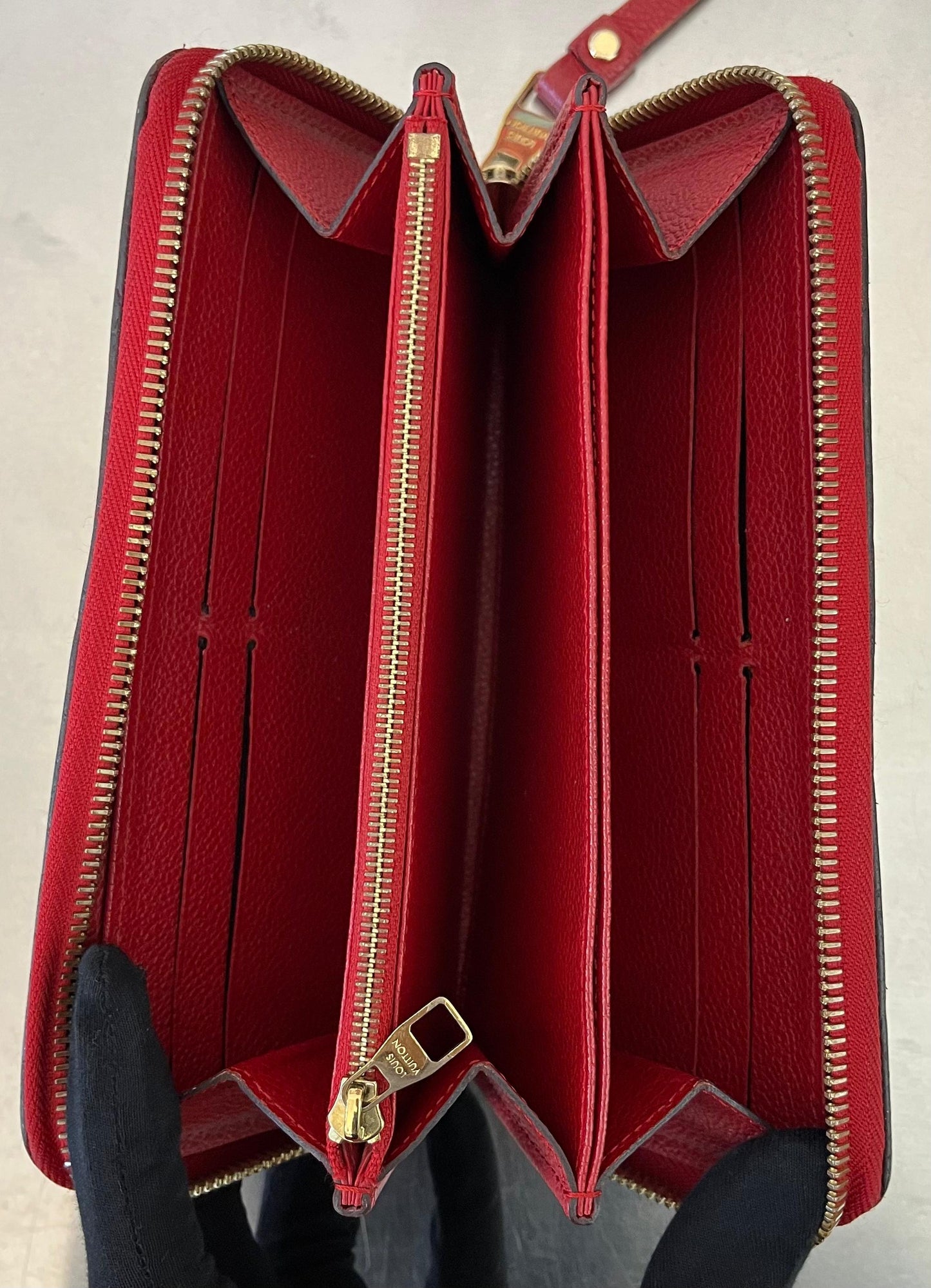 Louis Vuitton Zippy Monogram Empreinte Leder