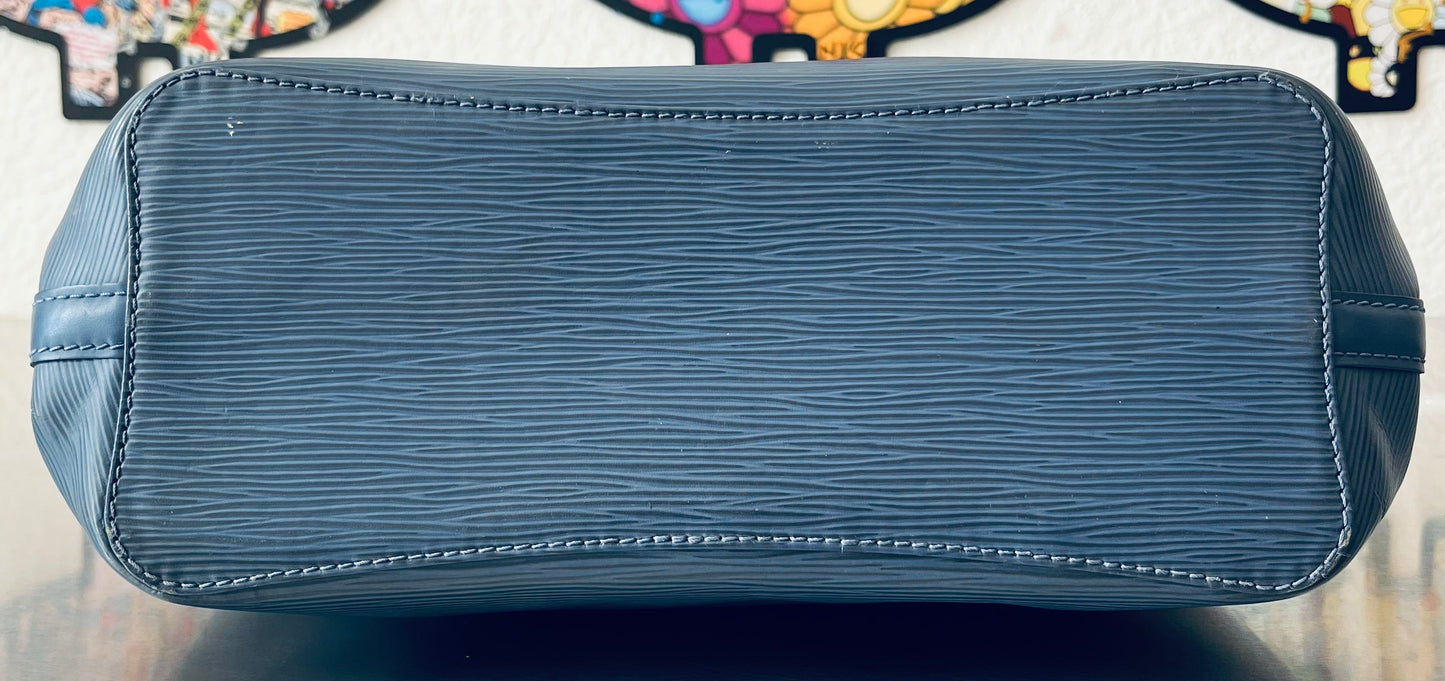 Louis Vuitton Mandela MM Epi