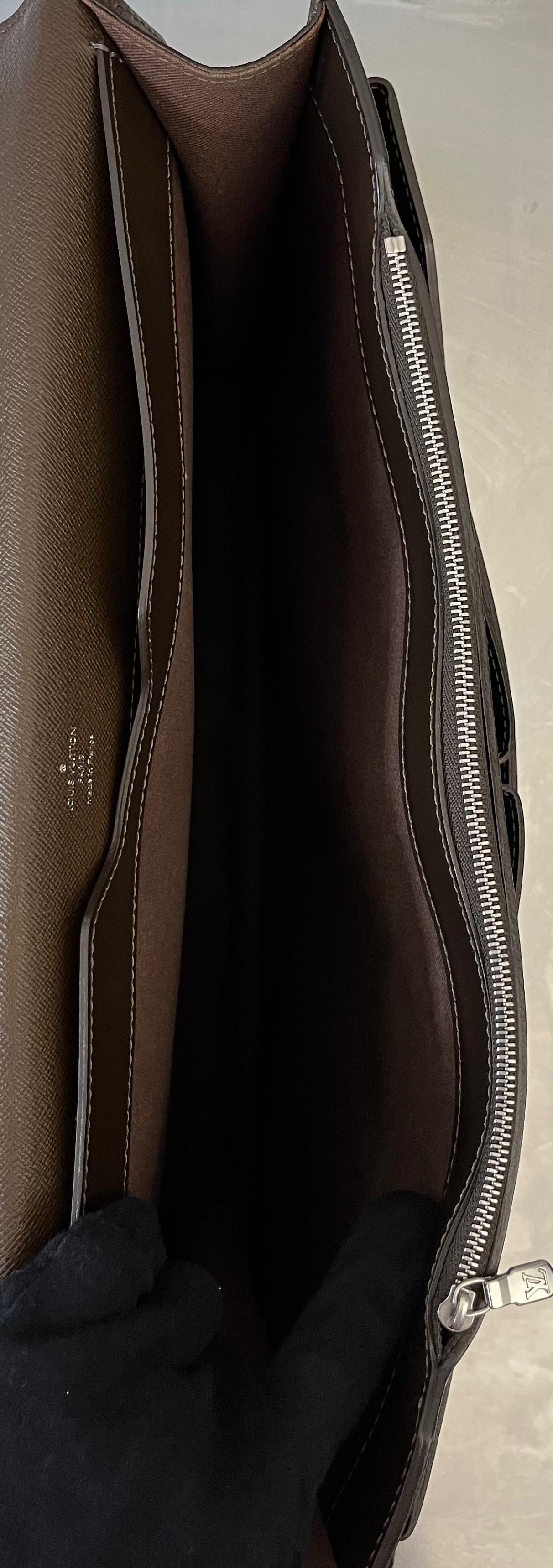 Louis Vuitton Laguito Taiga