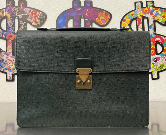 Louis Vuitton Serviette Kourad