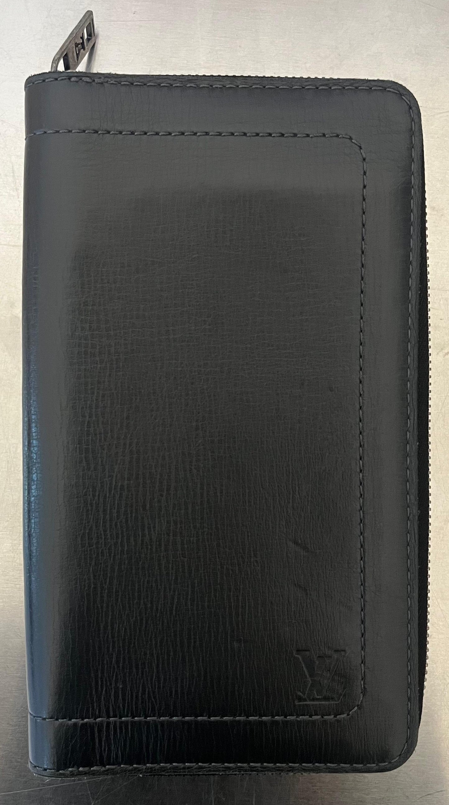 Louis Vuitton Zippy Organizer Utha