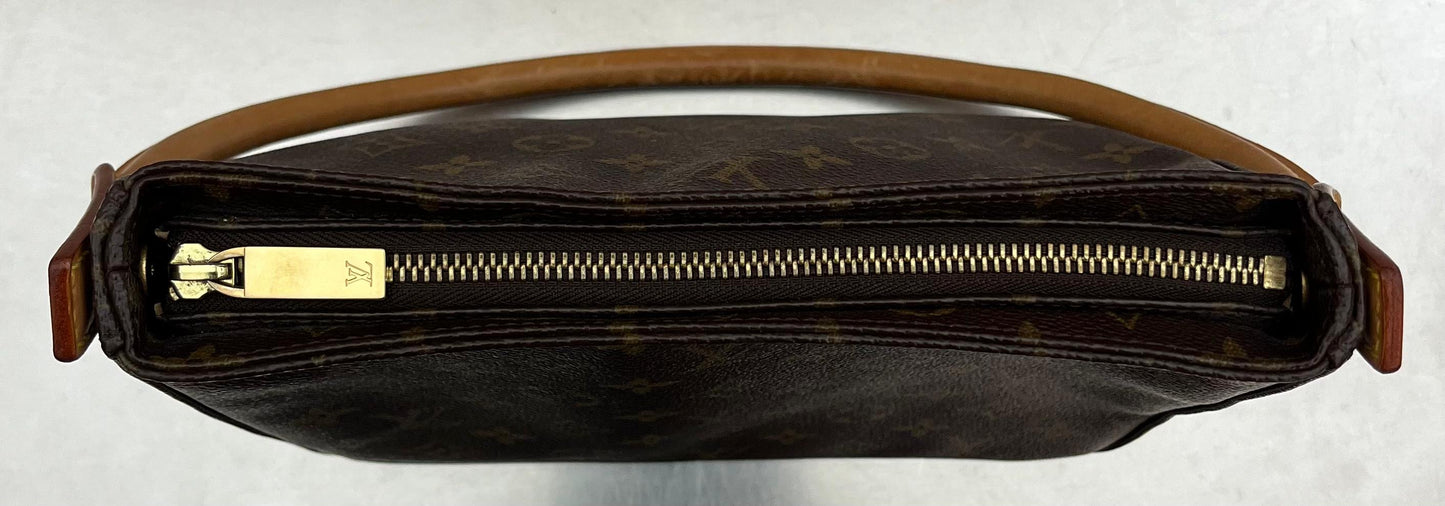 Louis Vuitton Looping MM