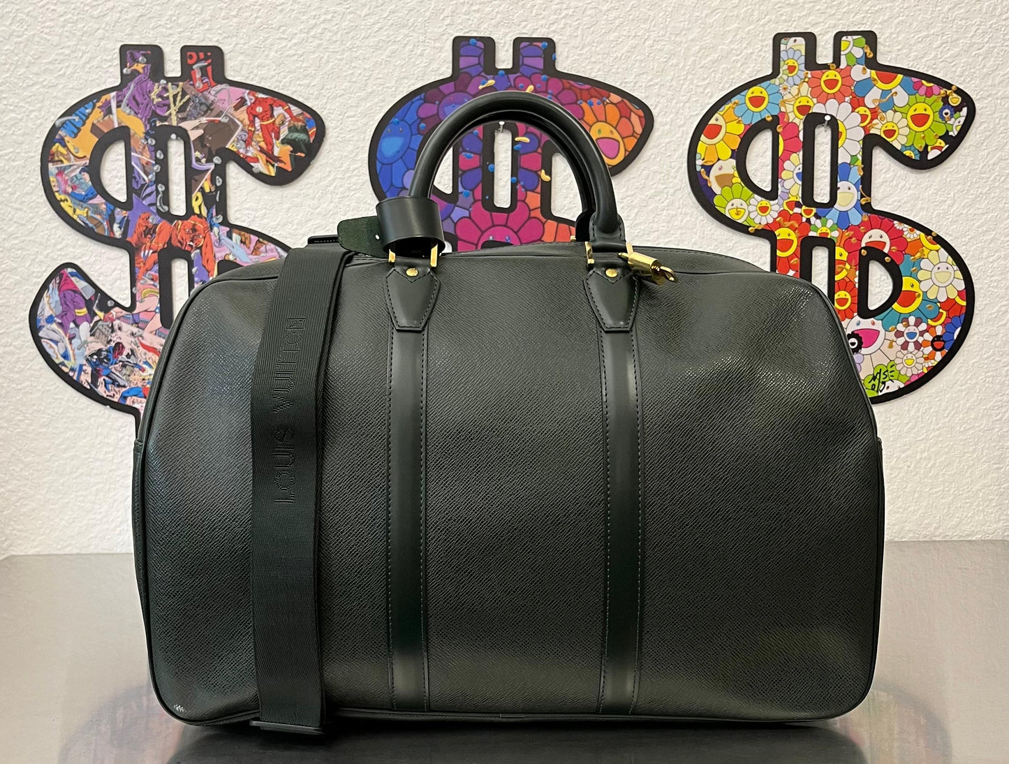 Louis Vuitton Kendall PM Taiga