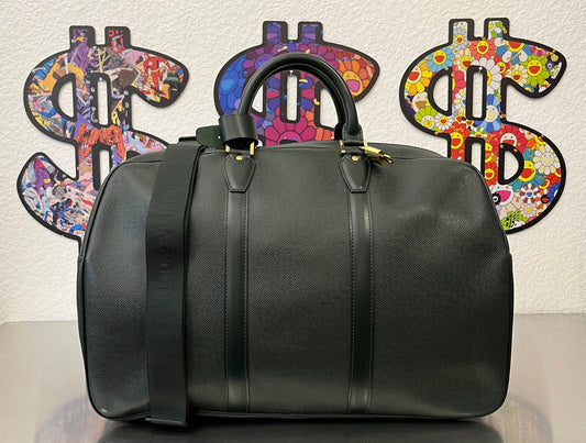 Louis Vuitton Kendall PM Taiga