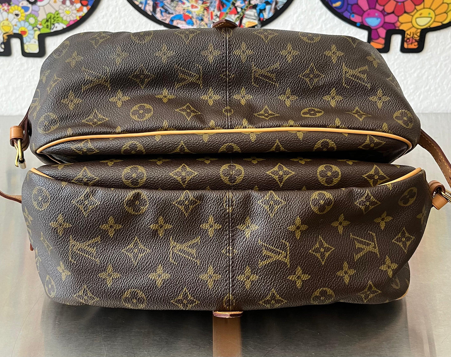 Louis Vuitton Saumur 35