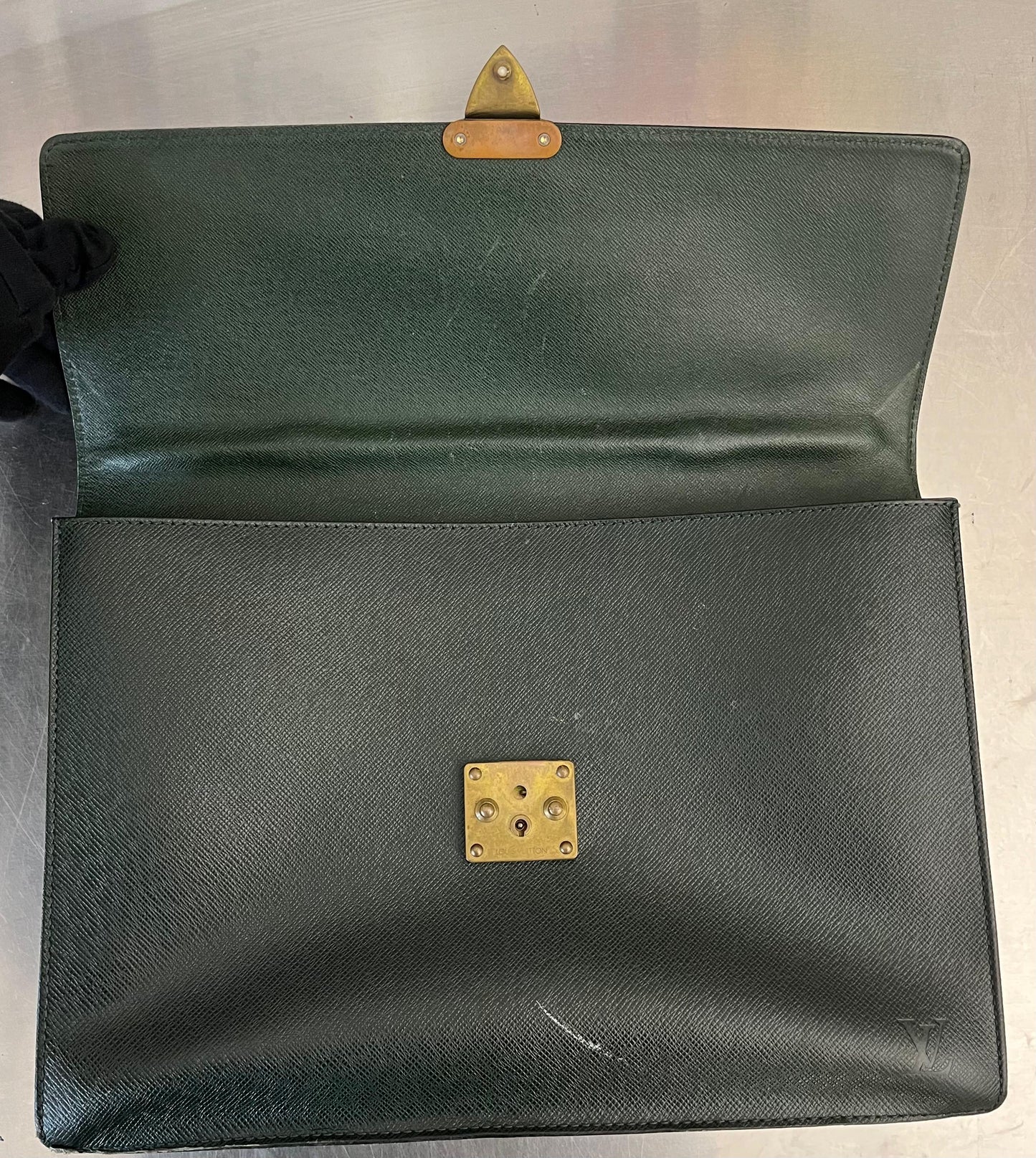 Louis Vuitton Serviette Kourad (Dunkelgrün)