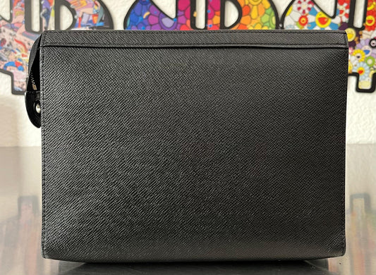 Louis Vuitton Pochette Voyage MM Taiga