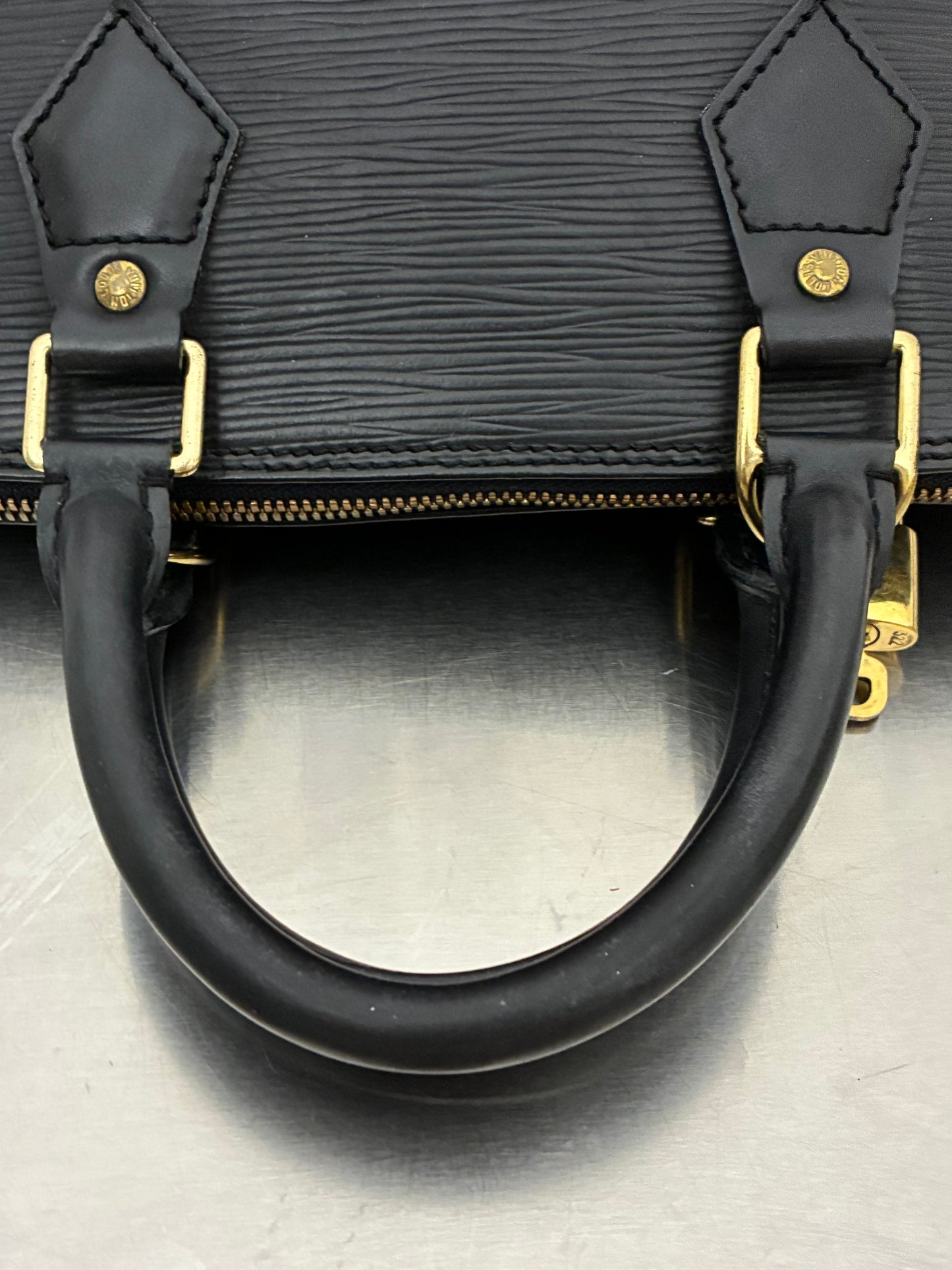 Louis Vuitton Alma PM Epi